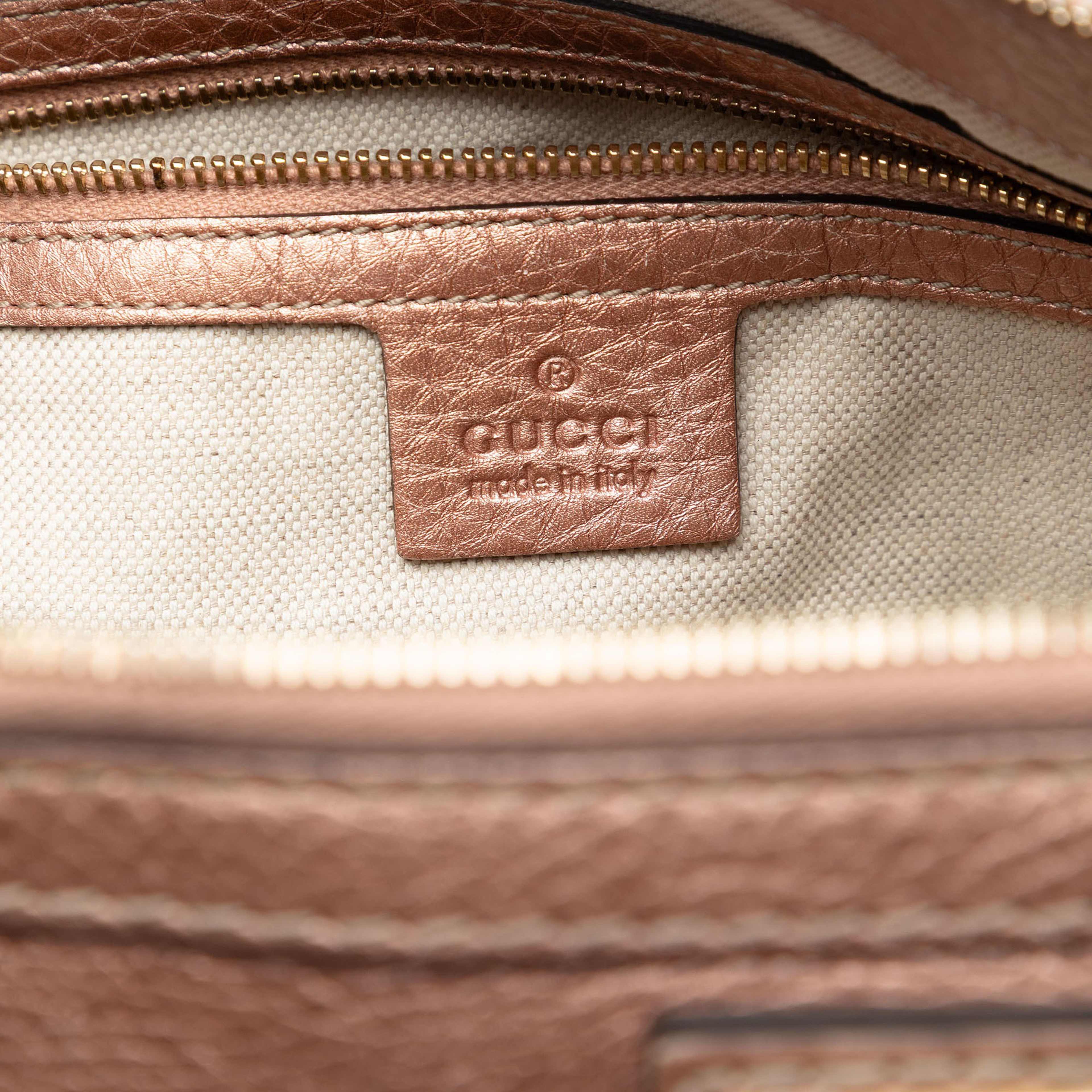 Gucci Metallic Pebbled Calfskin Bella Satchel, från Luxclusif, i färgen pink. Klicka för att öppna bilden i stort format
