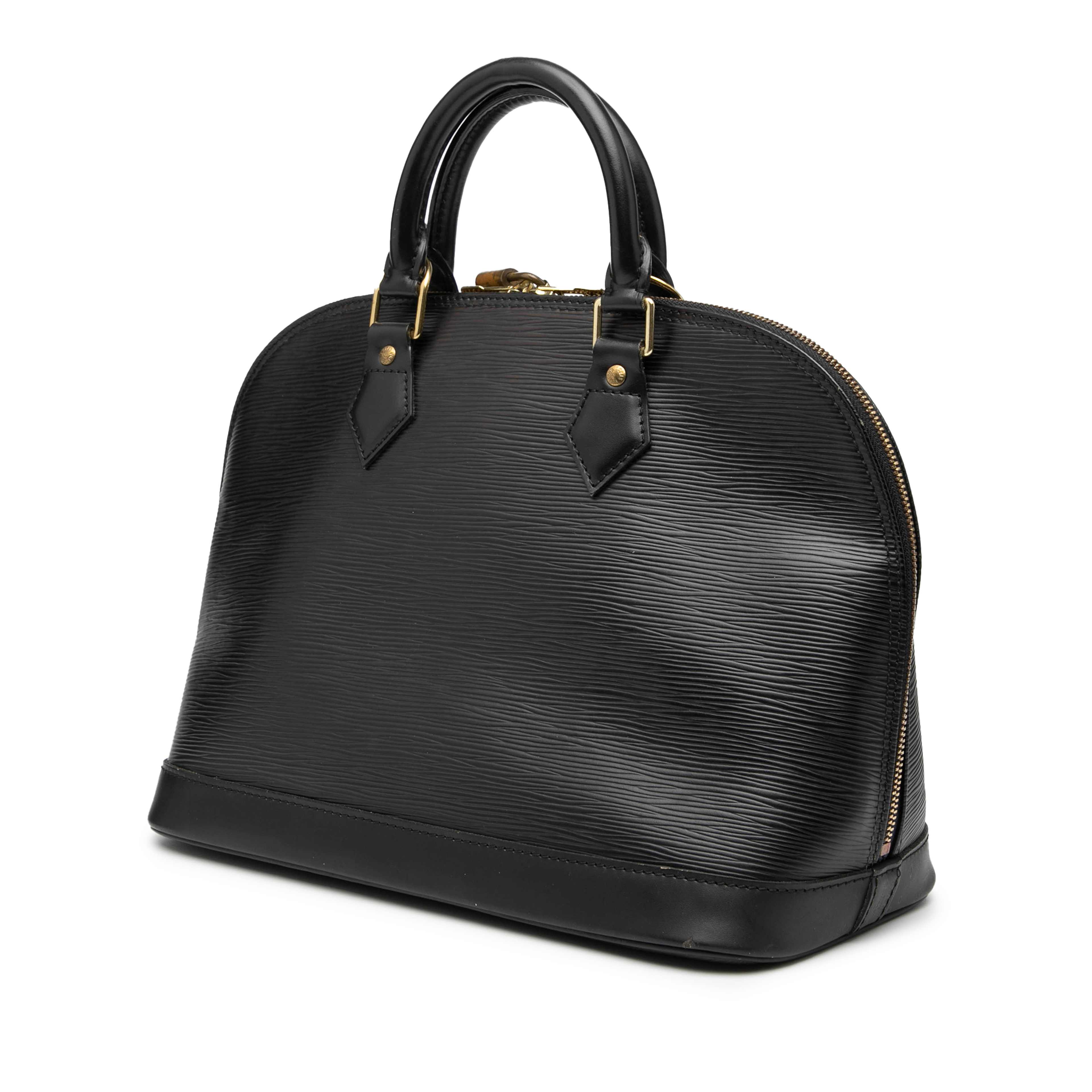 Louis Vuitton Epi Alma Pm, från Luxclusif, i färgen black. Klicka för att öppna bilden i stort format