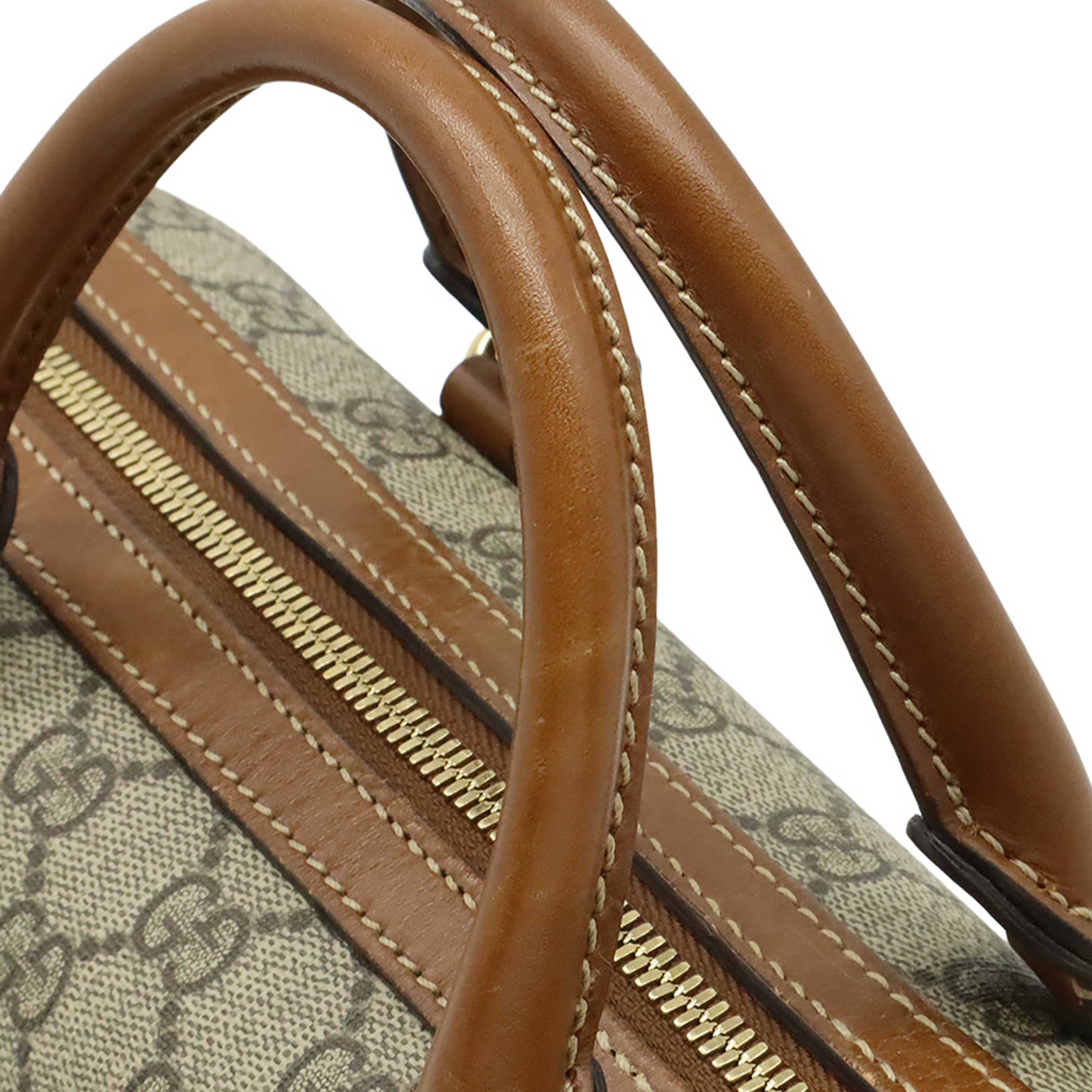 Gucci Small Gg Supreme Boston Bag, från Luxclusif, i färgen brun. Klicka för att öppna bilden i stort format