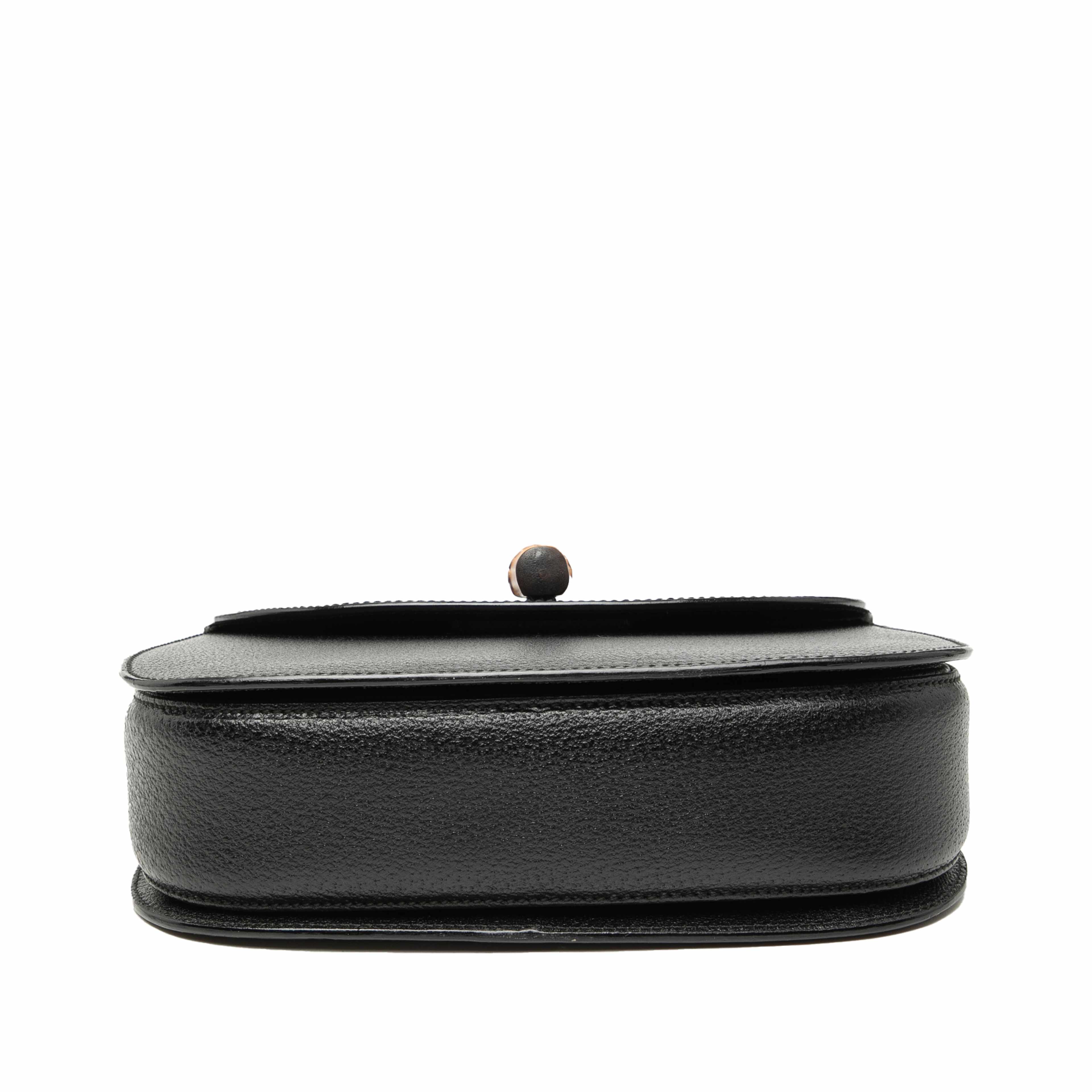 Gucci Grained Calfskin Bamboo Night, från Luxclusif, i färgen black. Klicka för att öppna bilden i stort format