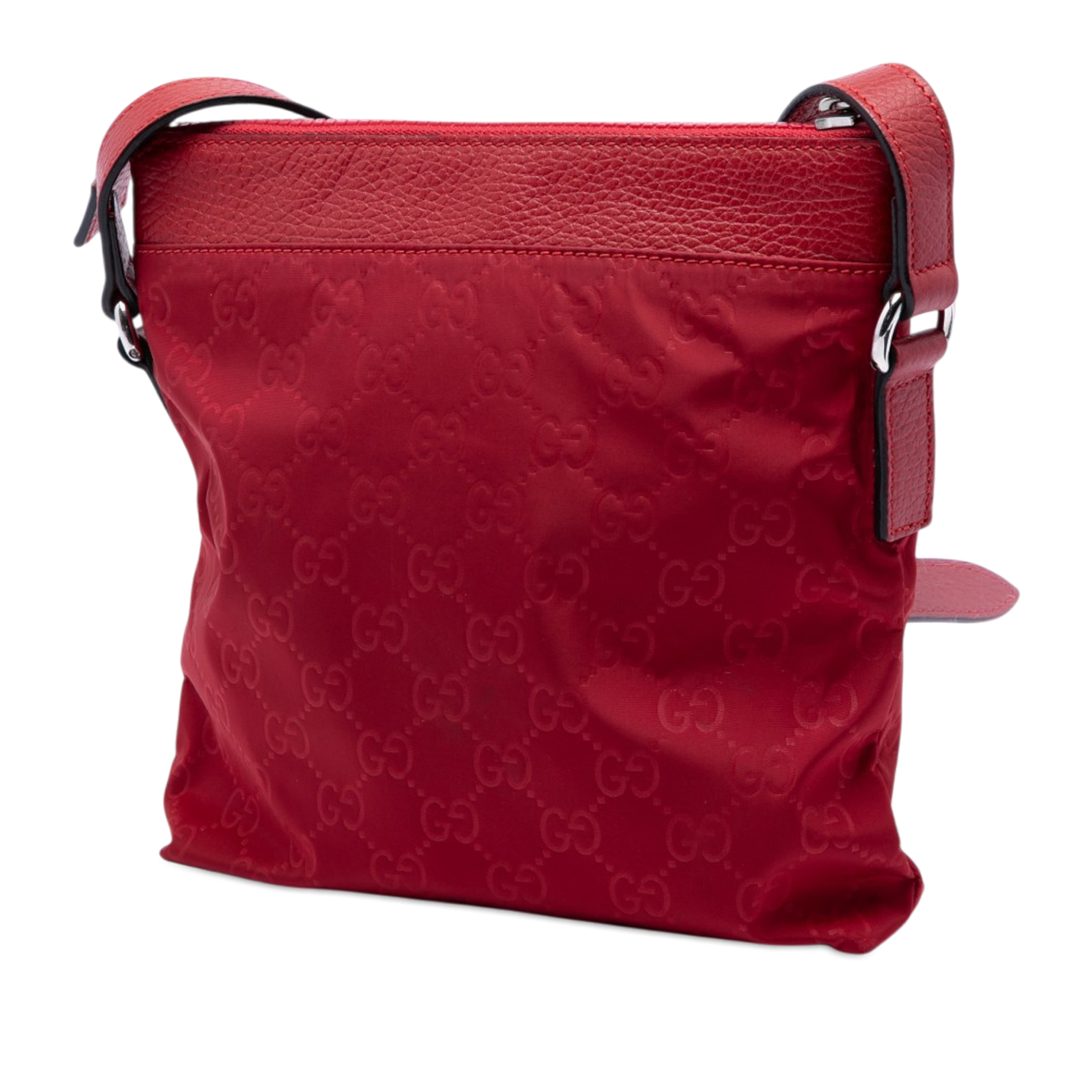 Gucci Gg Nylon Crossbody, från Luxclusif, i färgen röd. Klicka för att öppna bilden i stort format