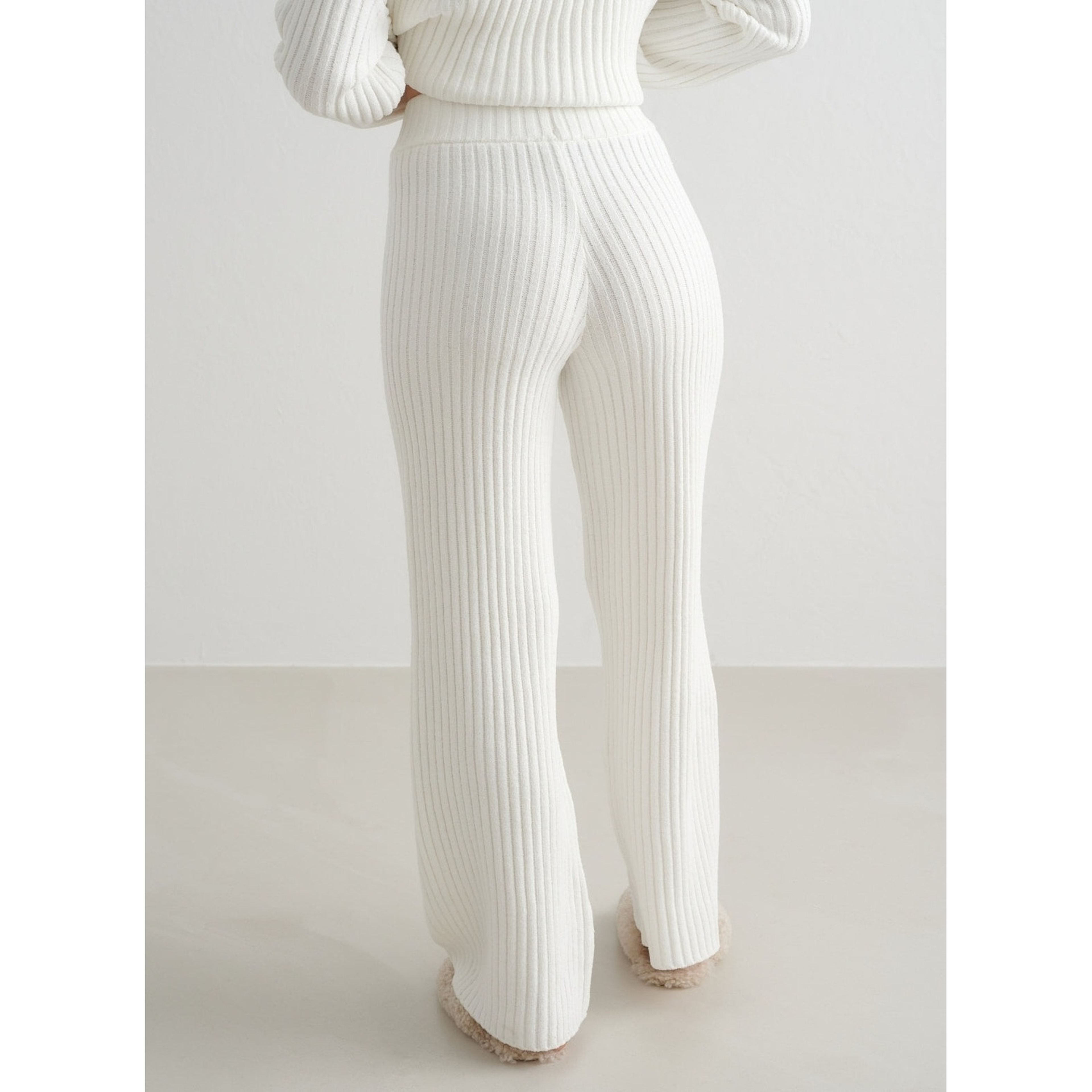 Almond White Rib Knit Pants