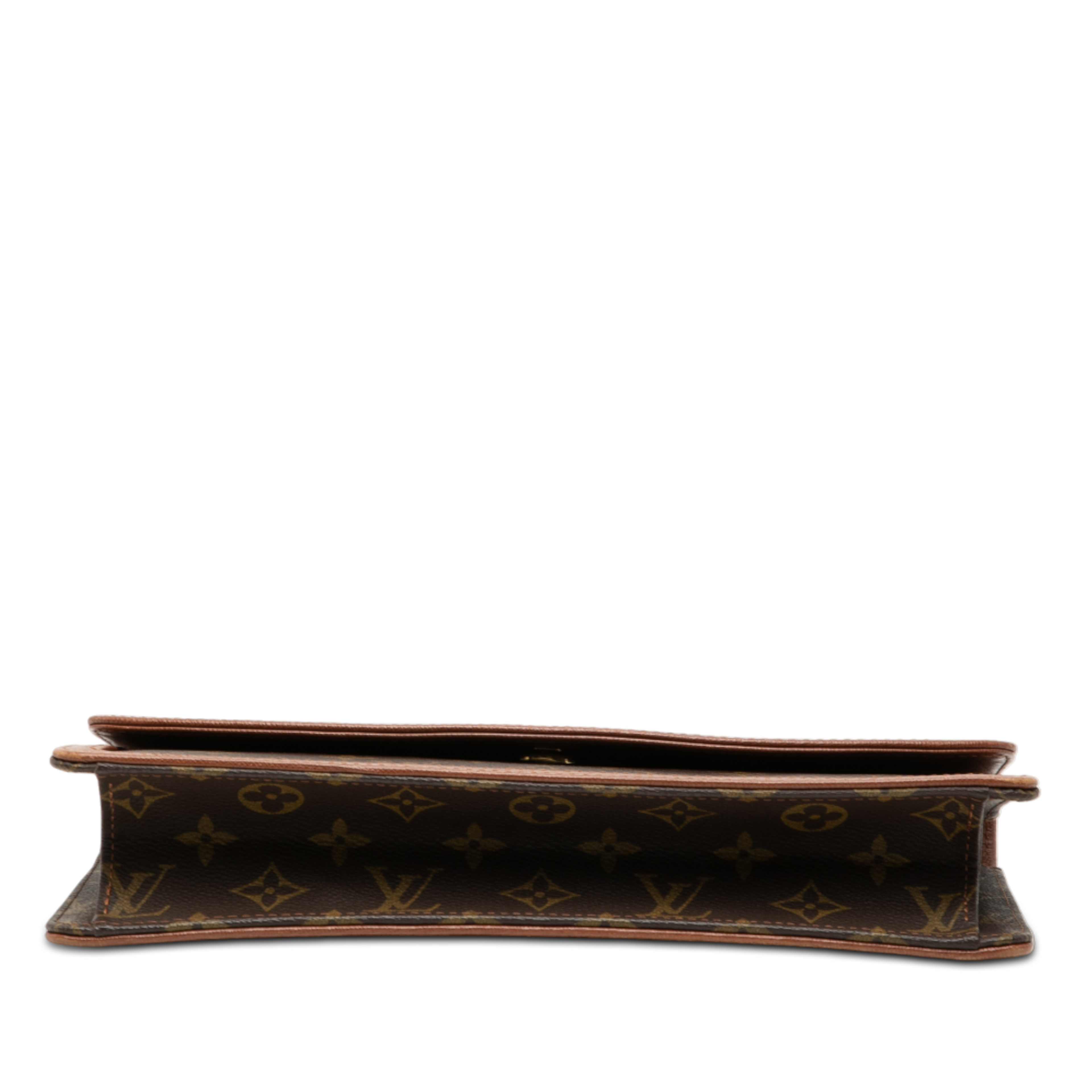 Louis Vuitton Monogram Pochette Dame Gm, från Luxclusif, i färgen brun. Klicka för att öppna bilden i stort format