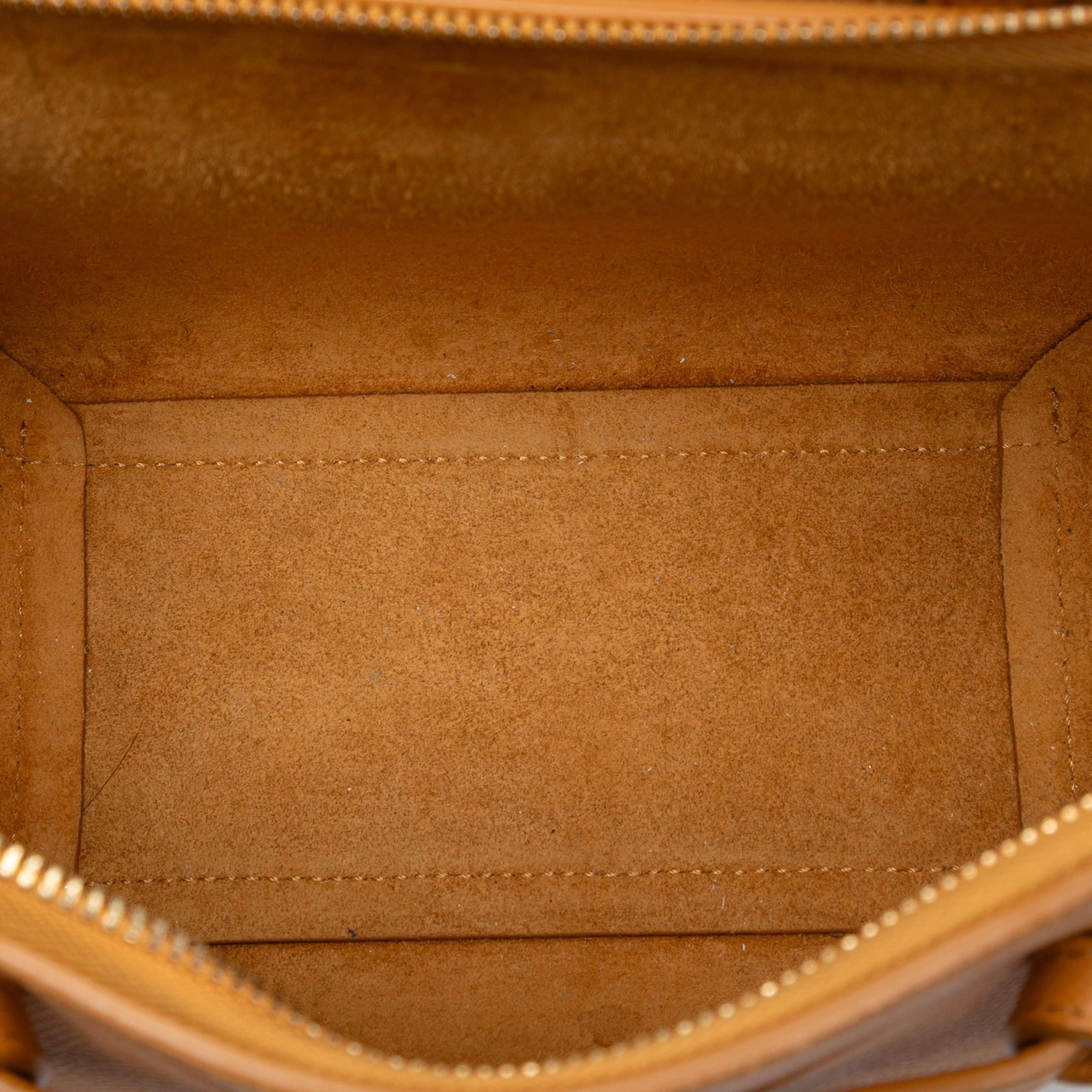 Celine Nano Grained Calfskin Belt Bag, från Luxclusif, i färgen mustard. Klicka för att öppna bilden i stort format