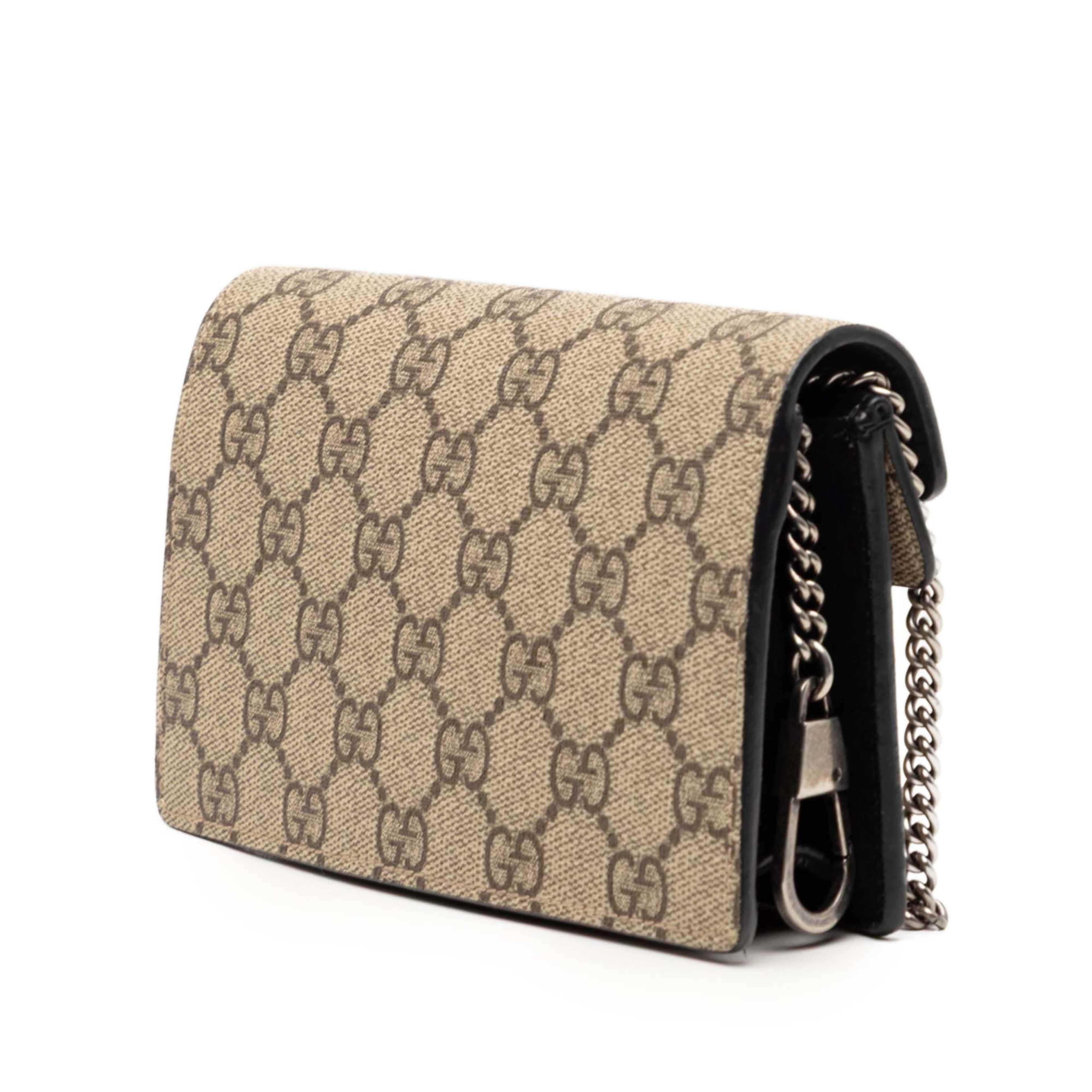 Gucci Mini Gg Supreme Dionysus Crossbody, från Luxclusif, i färgen beige. Klicka för att öppna bilden i stort format