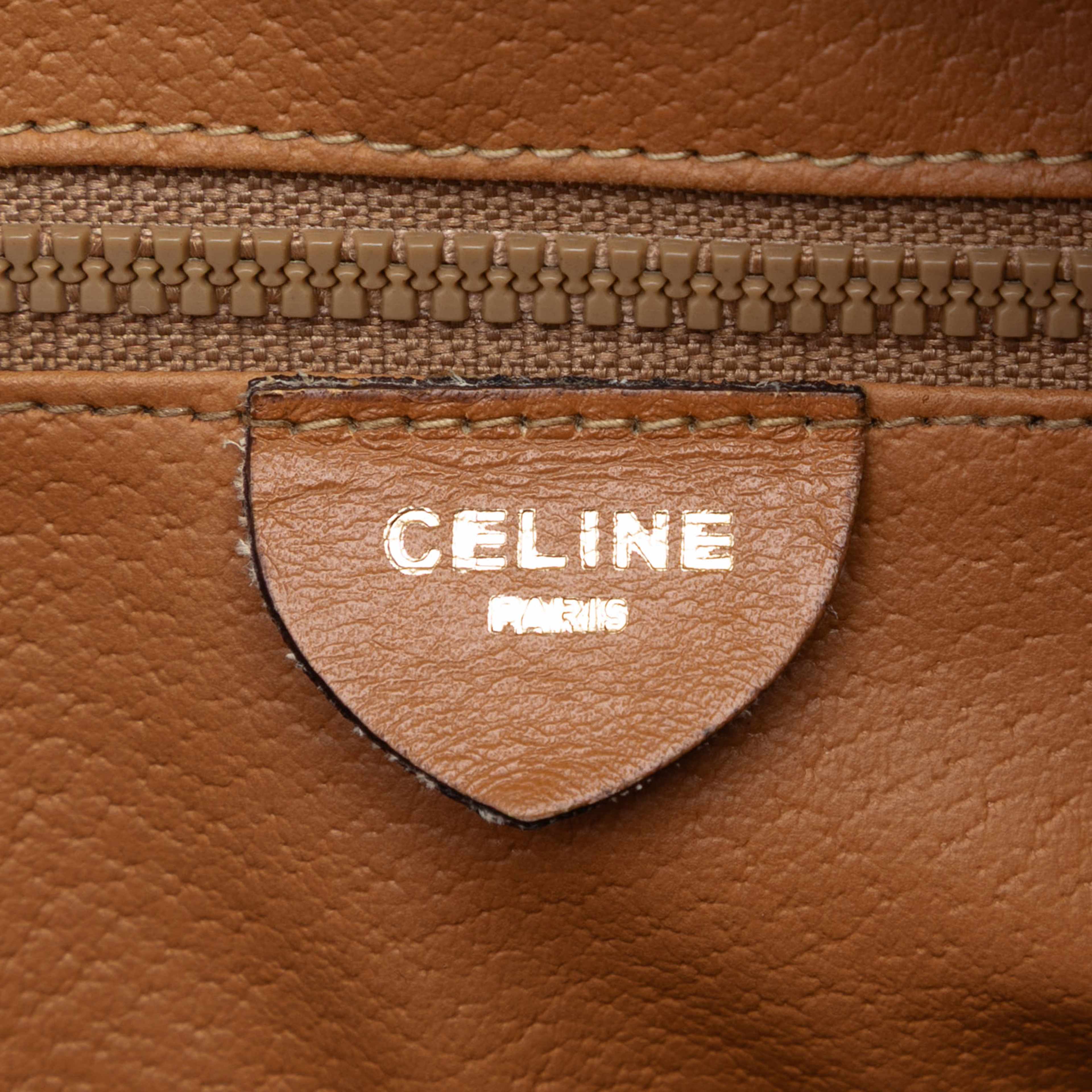 Celine Macadam Coated Canvas Crossbody, från Luxclusif, i färgen brown. Klicka för att öppna bilden i stort format
