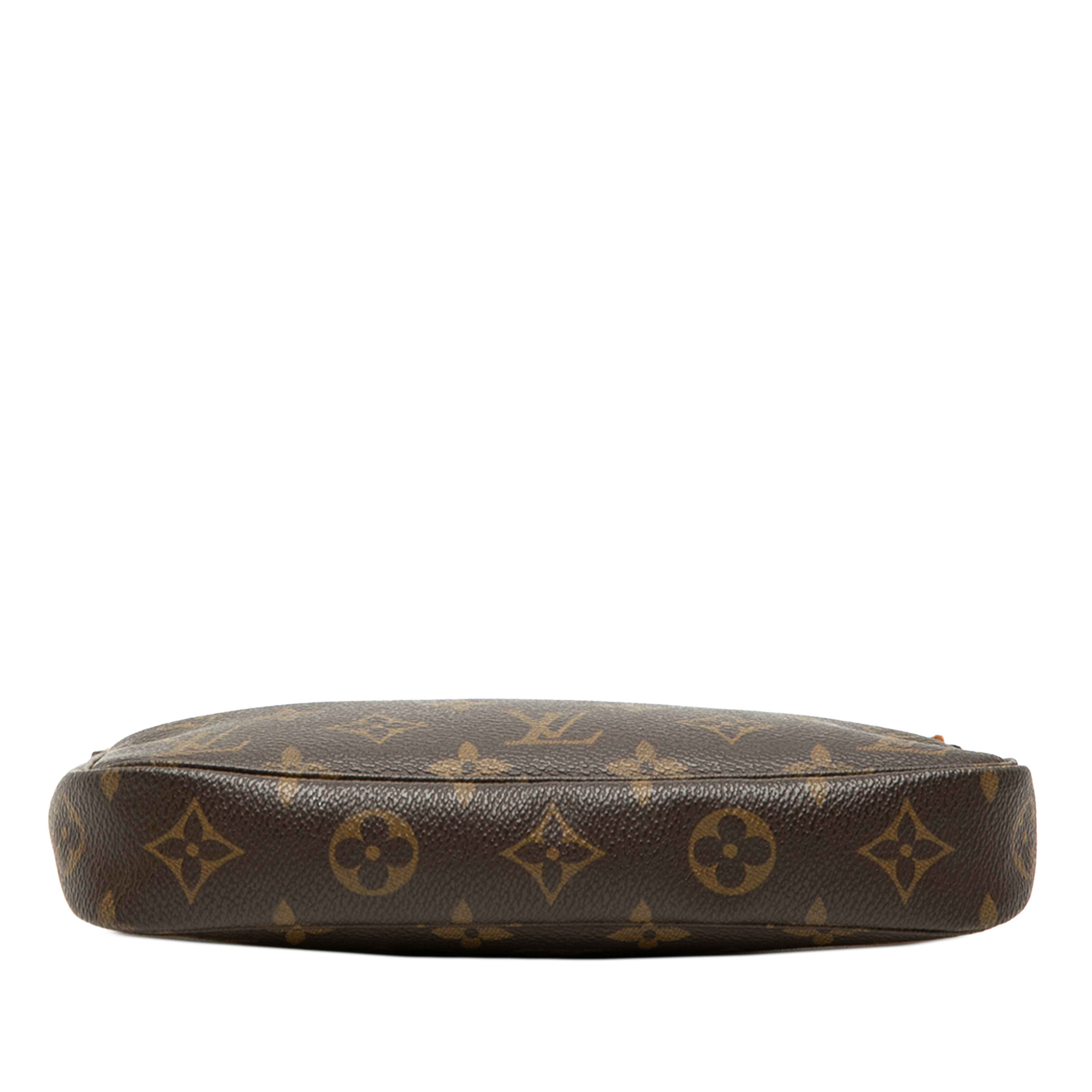 Louis Vuitton Monogram Pochette Accessoires, från Luxclusif, i färgen brun. Klicka för att öppna bilden i stort format