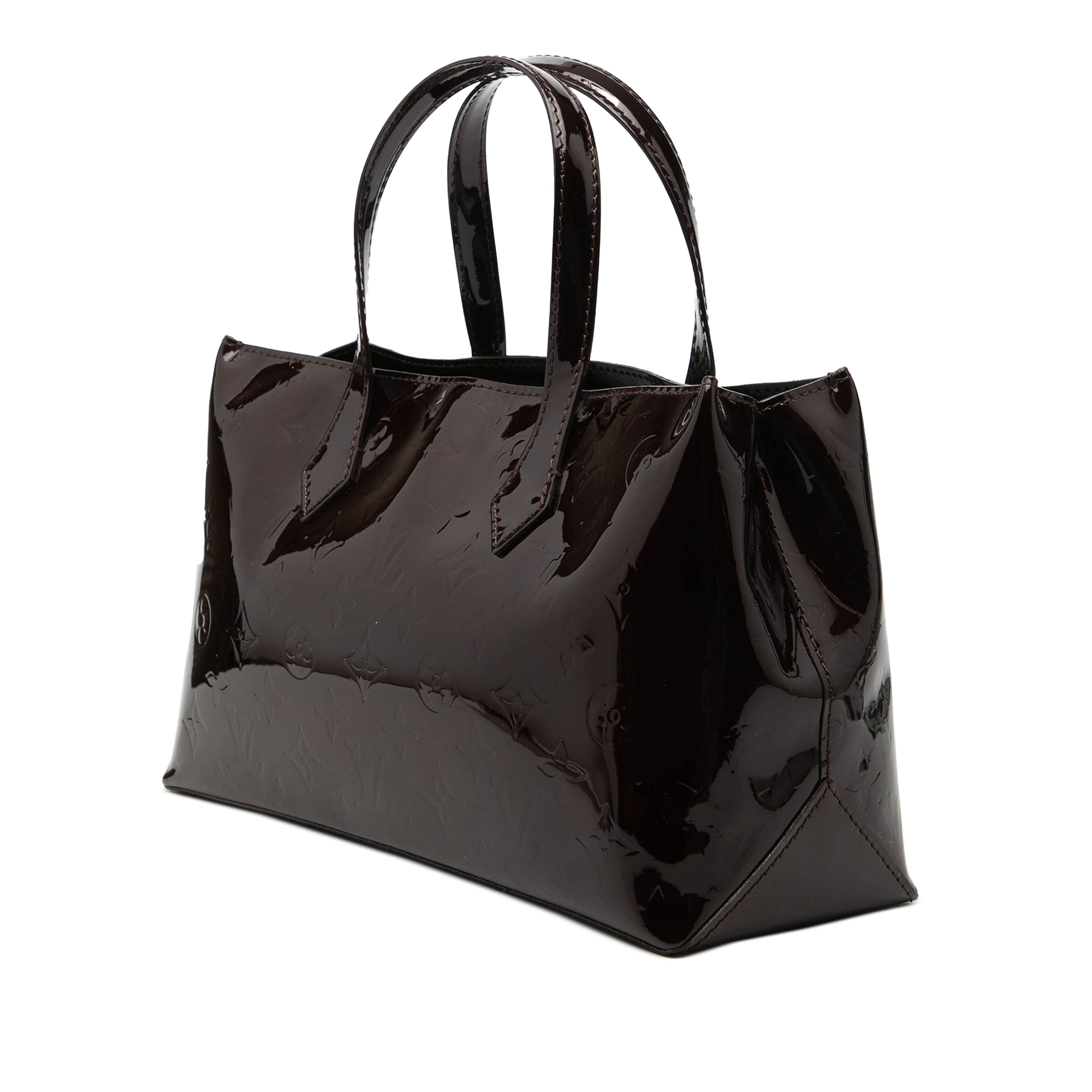 Louis Vuitton Monogram Vernis Wilshire Pm, från Luxclusif, i färgen purpur. Klicka för att öppna bilden i stort format