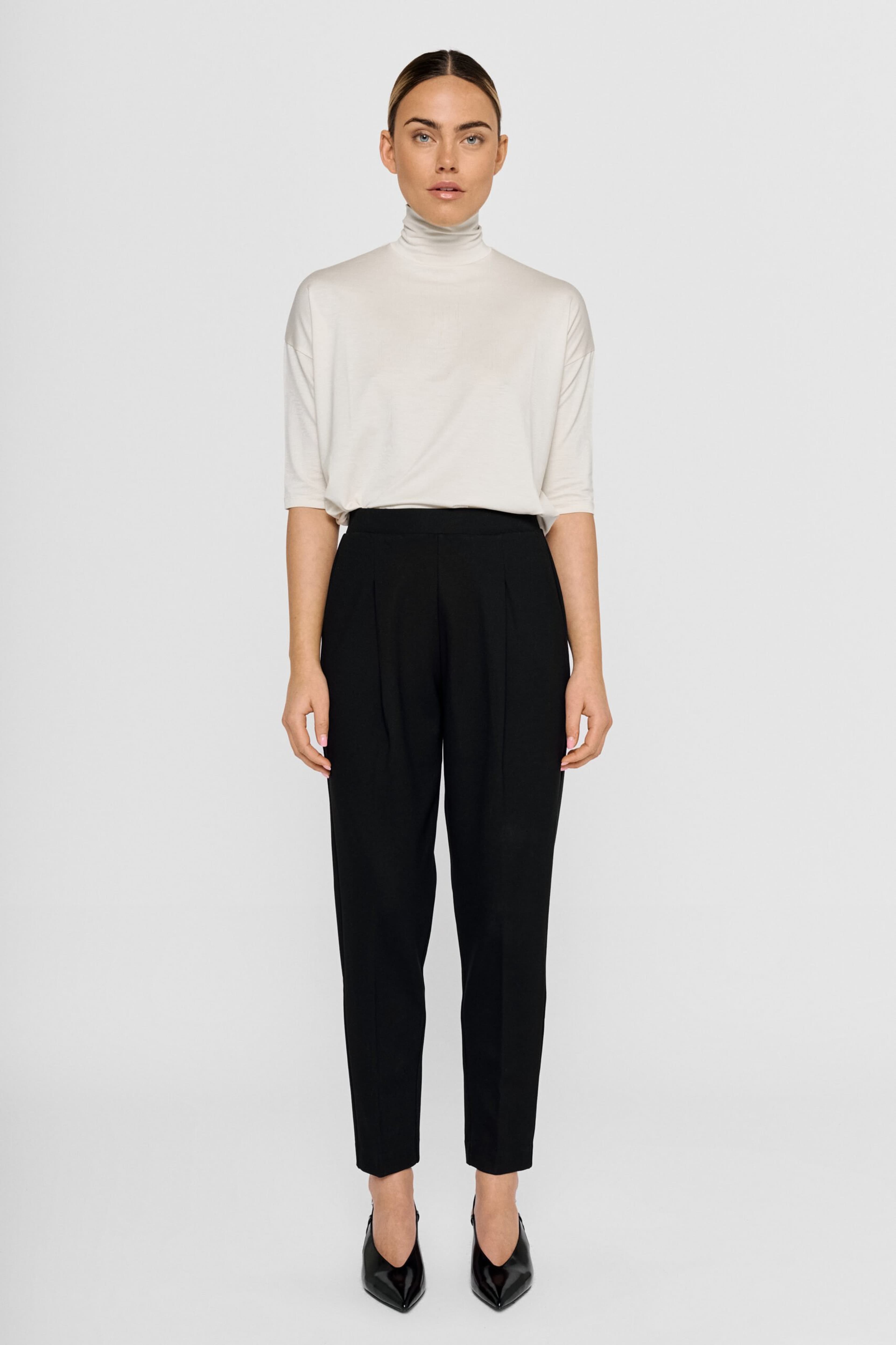 Lee Pleat Pants - Black