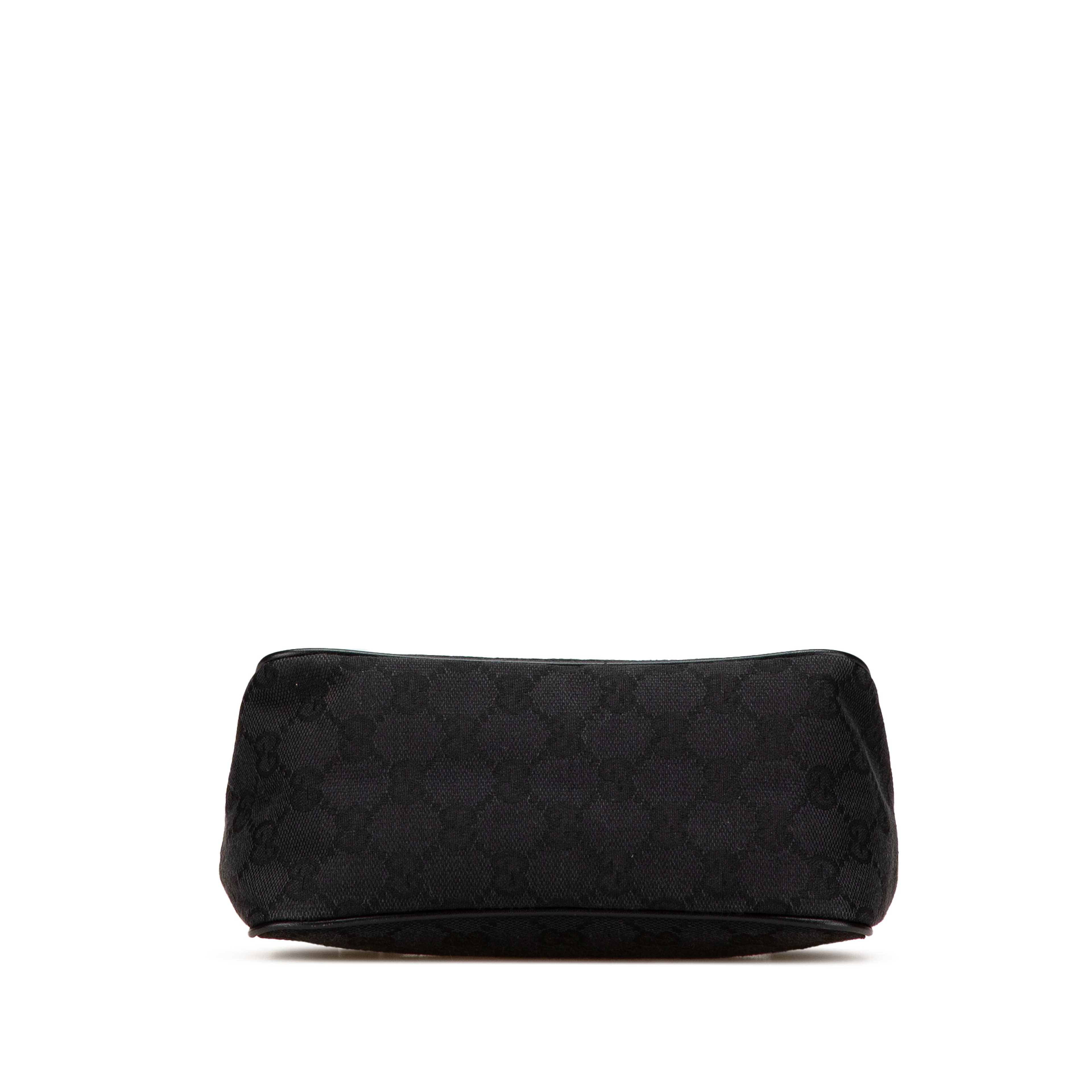 Gucci Gg Canvas Handbag, från Luxclusif, i färgen black. Klicka för att öppna bilden i stort format