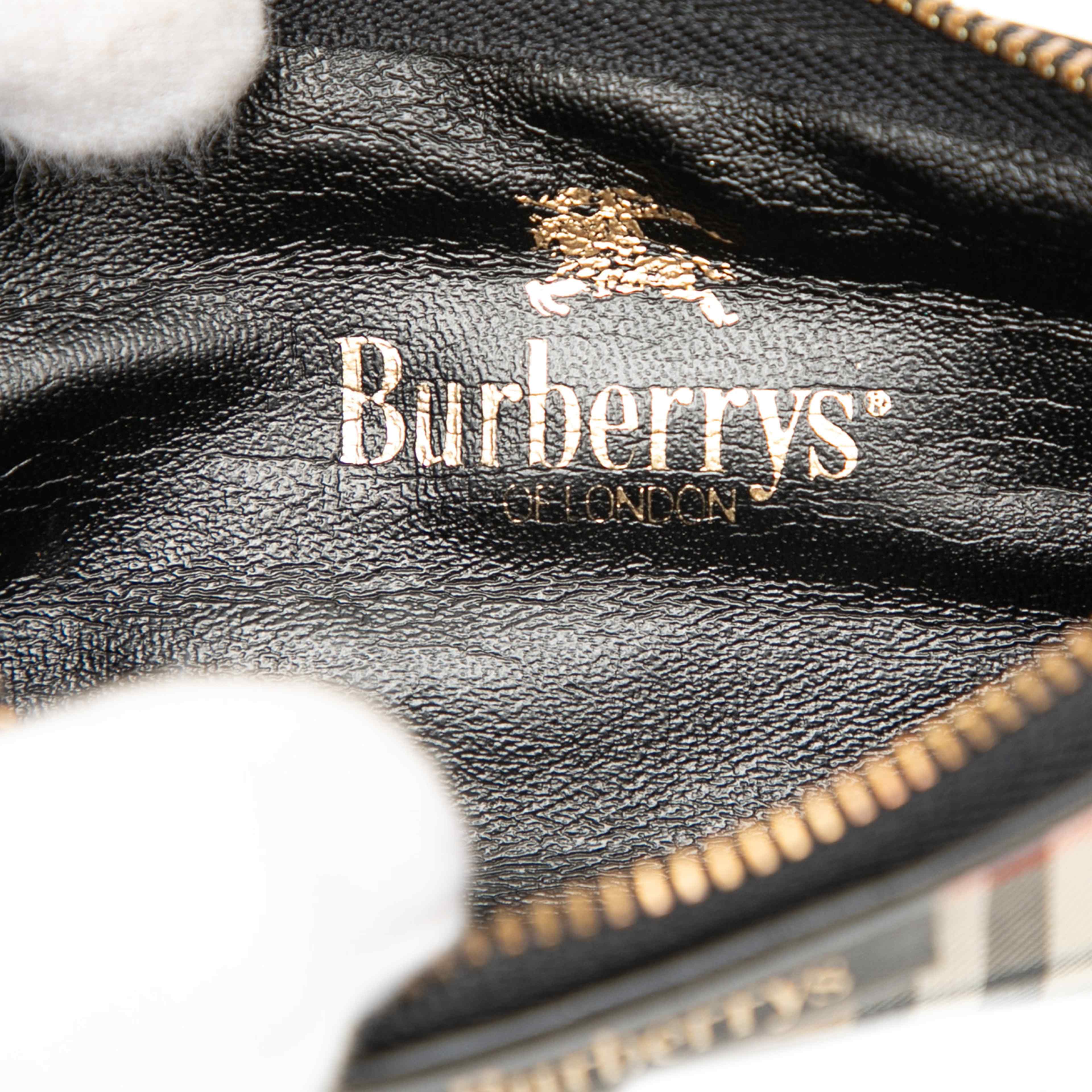 Burberry Haymarket Check Canvas Pencil Case, från Luxclusif, i färgen beige. Klicka för att öppna bilden i stort format