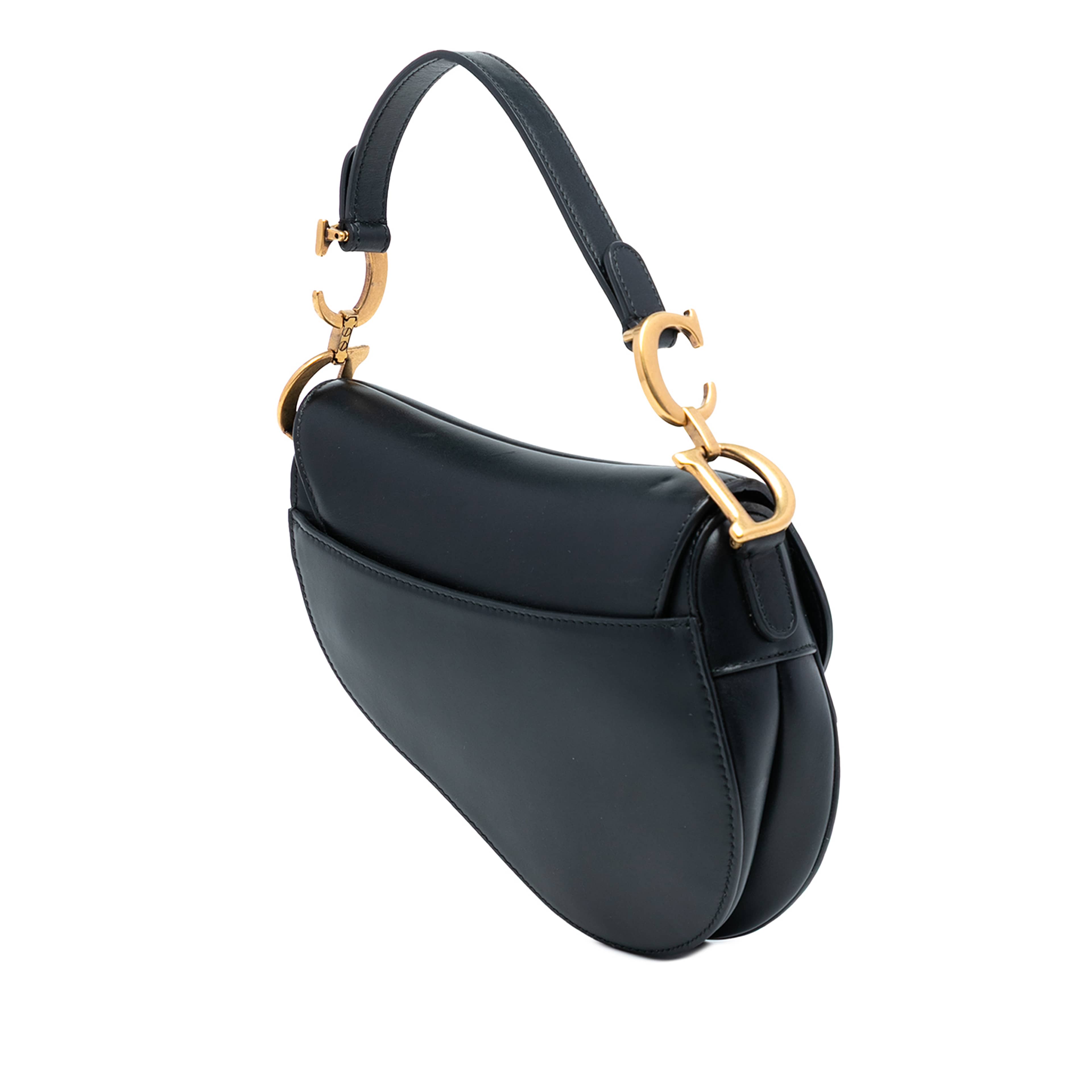 Dior Mini Smooth Calfskin Saddle Bag, från Luxclusif, i färgen black. Klicka för att öppna bilden i stort format
