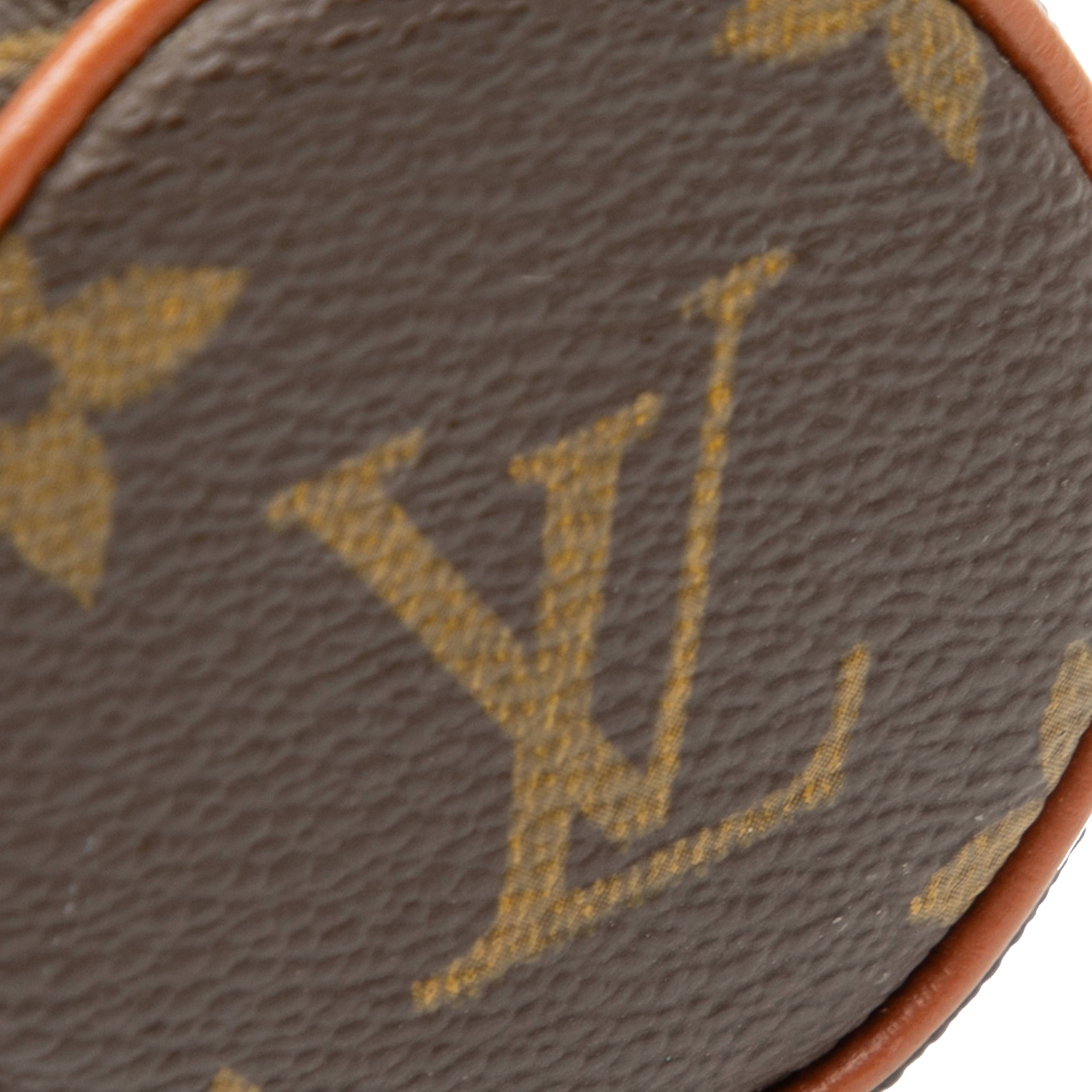 Louis Vuitton Monogram Papillon Pochette, från Luxclusif, i färgen brown. Klicka för att öppna bilden i stort format