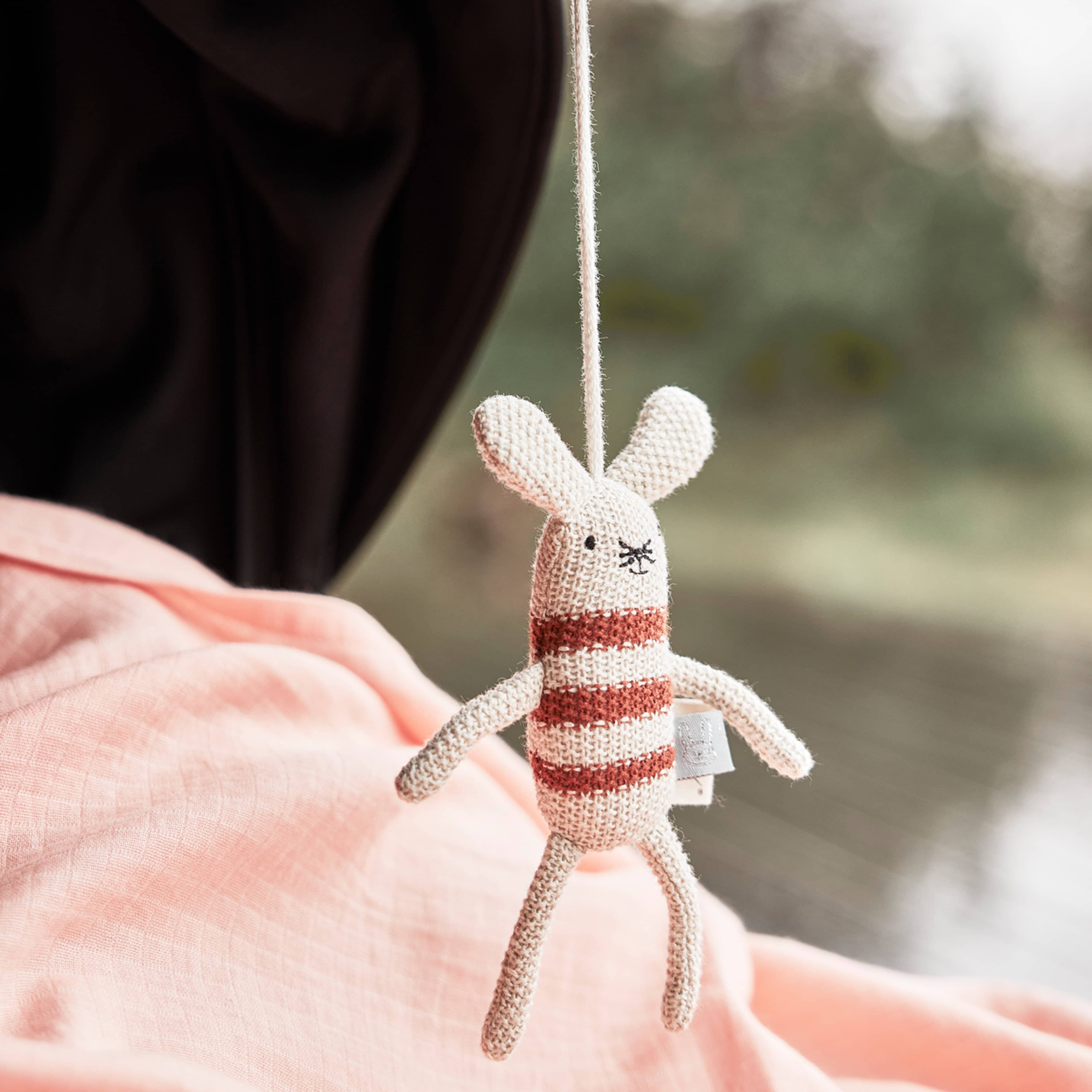 Toucan Muslin - Pack Of 2, från OYOY Mini, i färgen rose,khaki. Klicka för att öppna bilden i stort format