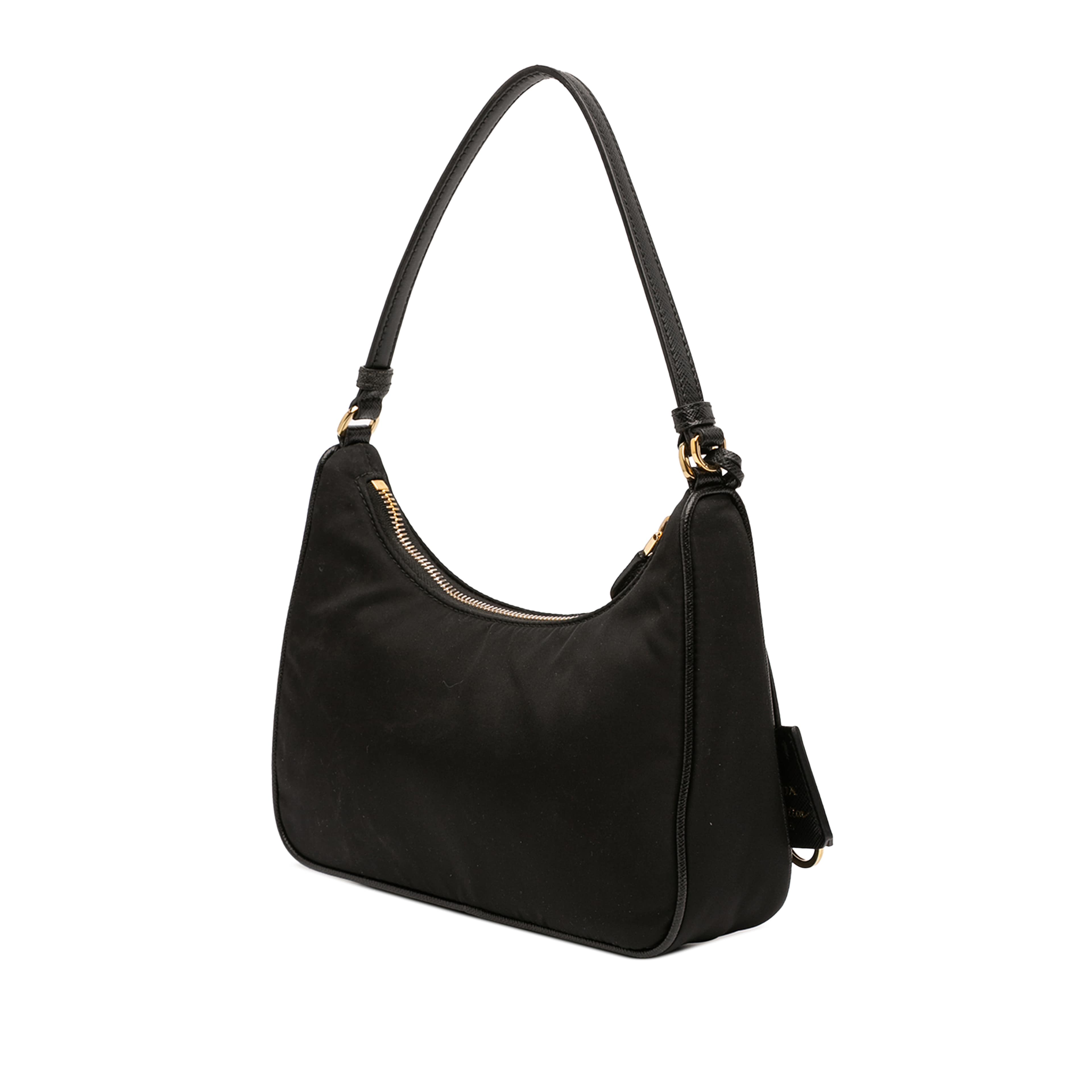 Prada Re Nylon Re Edition 2005 Shoulder Bag, från Luxclusif, i färgen black. Klicka för att öppna bilden i stort format