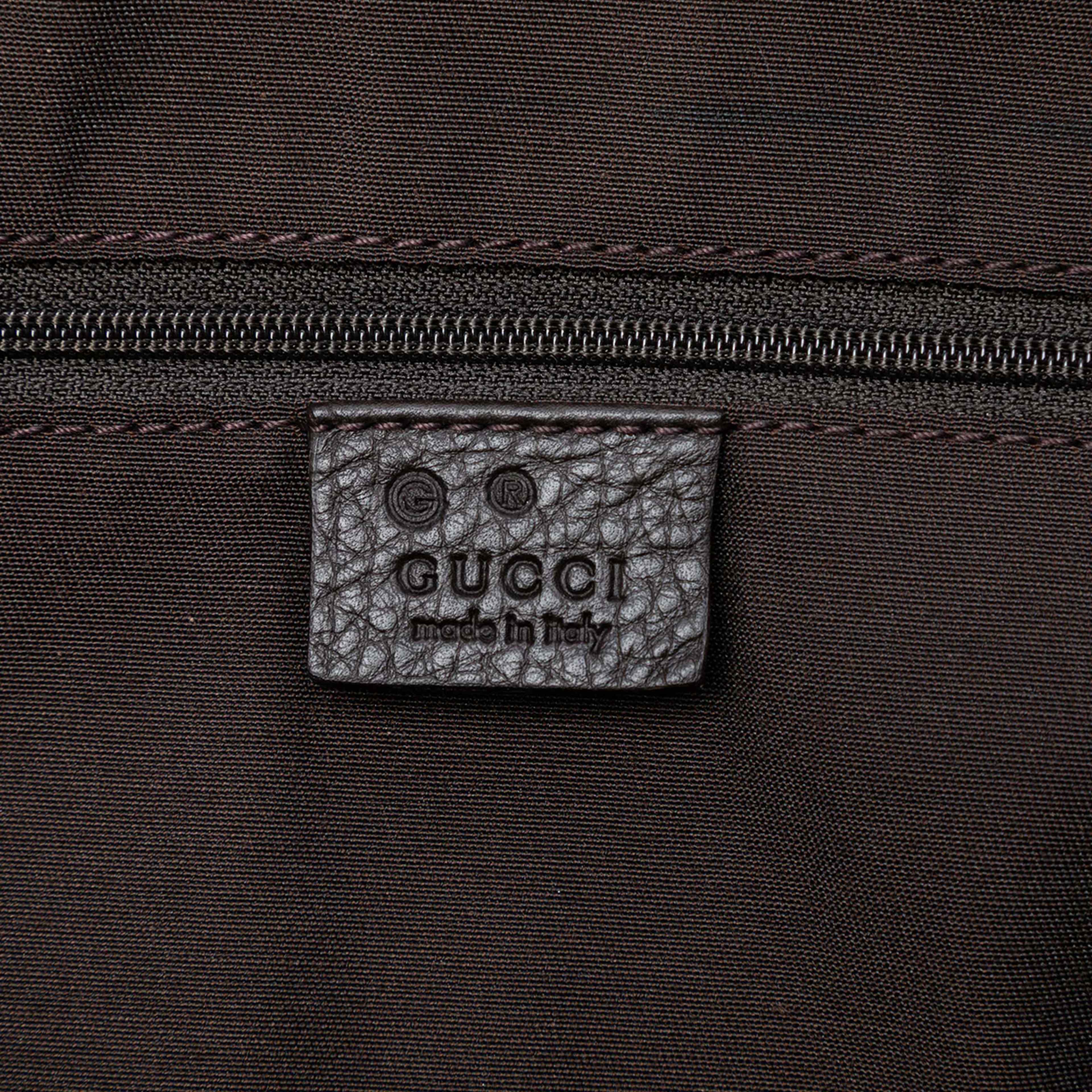 Gucci Large Microguccissima Charm Dome Satchel, från Luxclusif, i färgen pink. Klicka för att öppna bilden i stort format