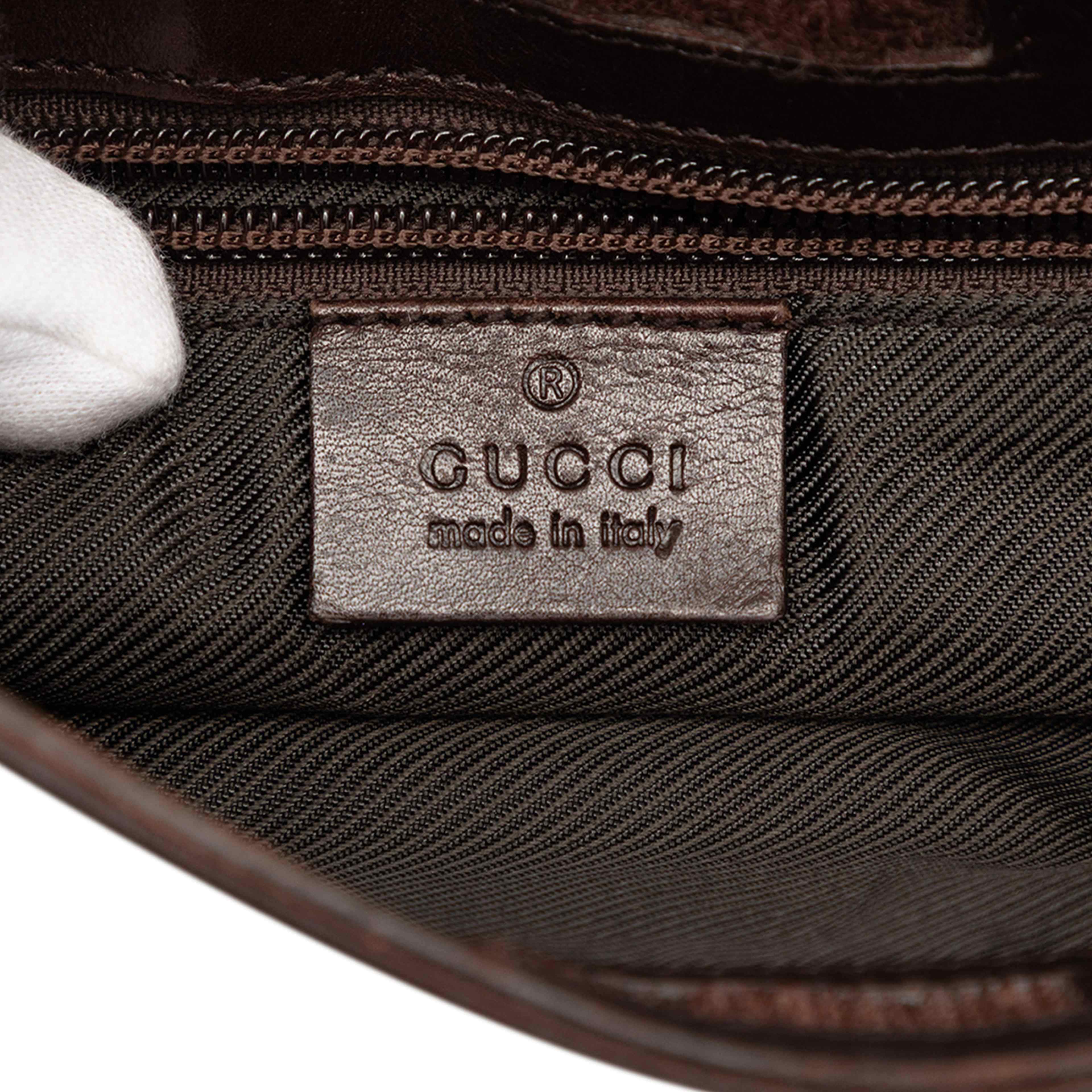 Gucci Gg Supreme Crossbody, från Luxclusif, i färgen beige. Klicka för att öppna bilden i stort format