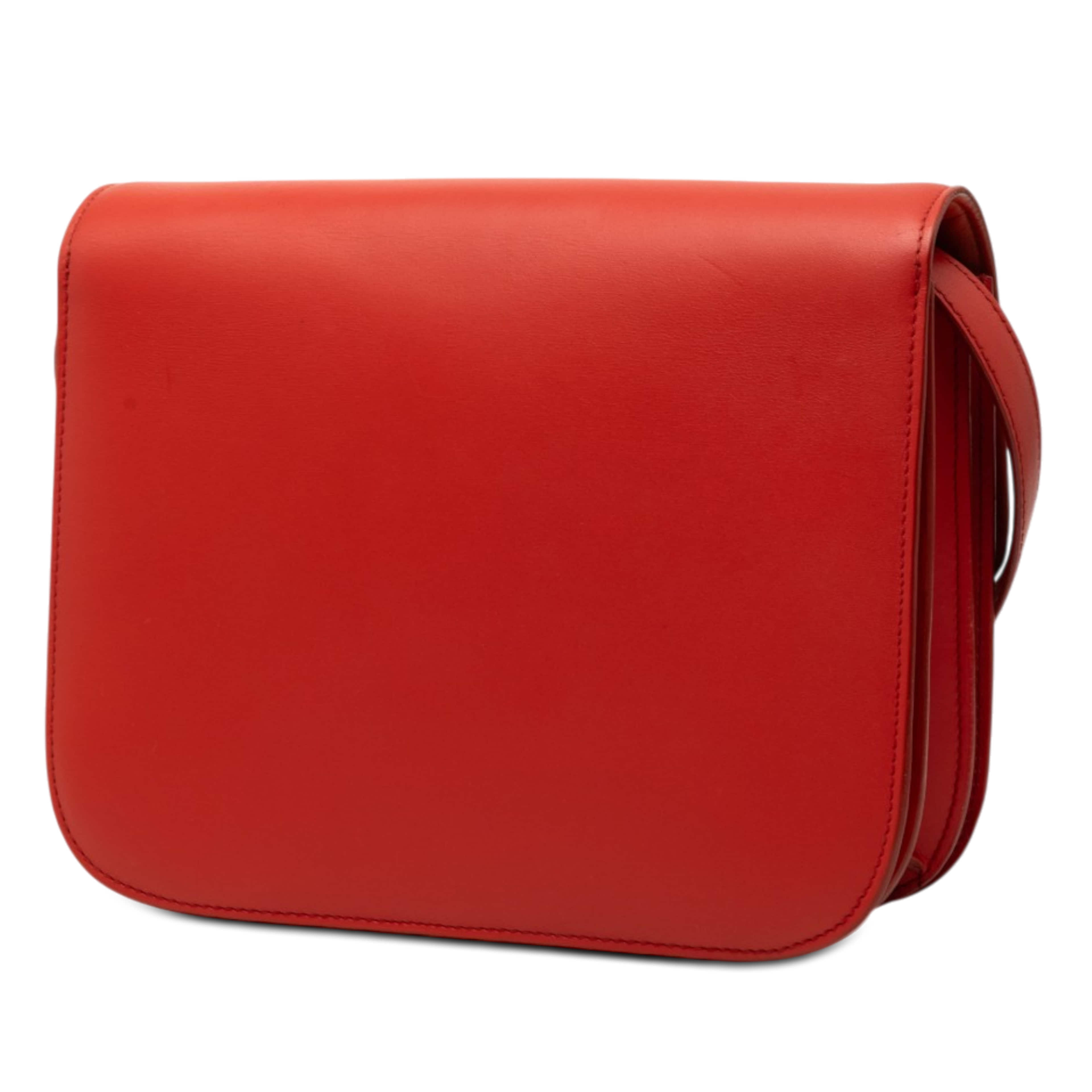 Celine Medium Calfskin Classic Box, från Luxclusif, i färgen orange. Klicka för att öppna bilden i stort format