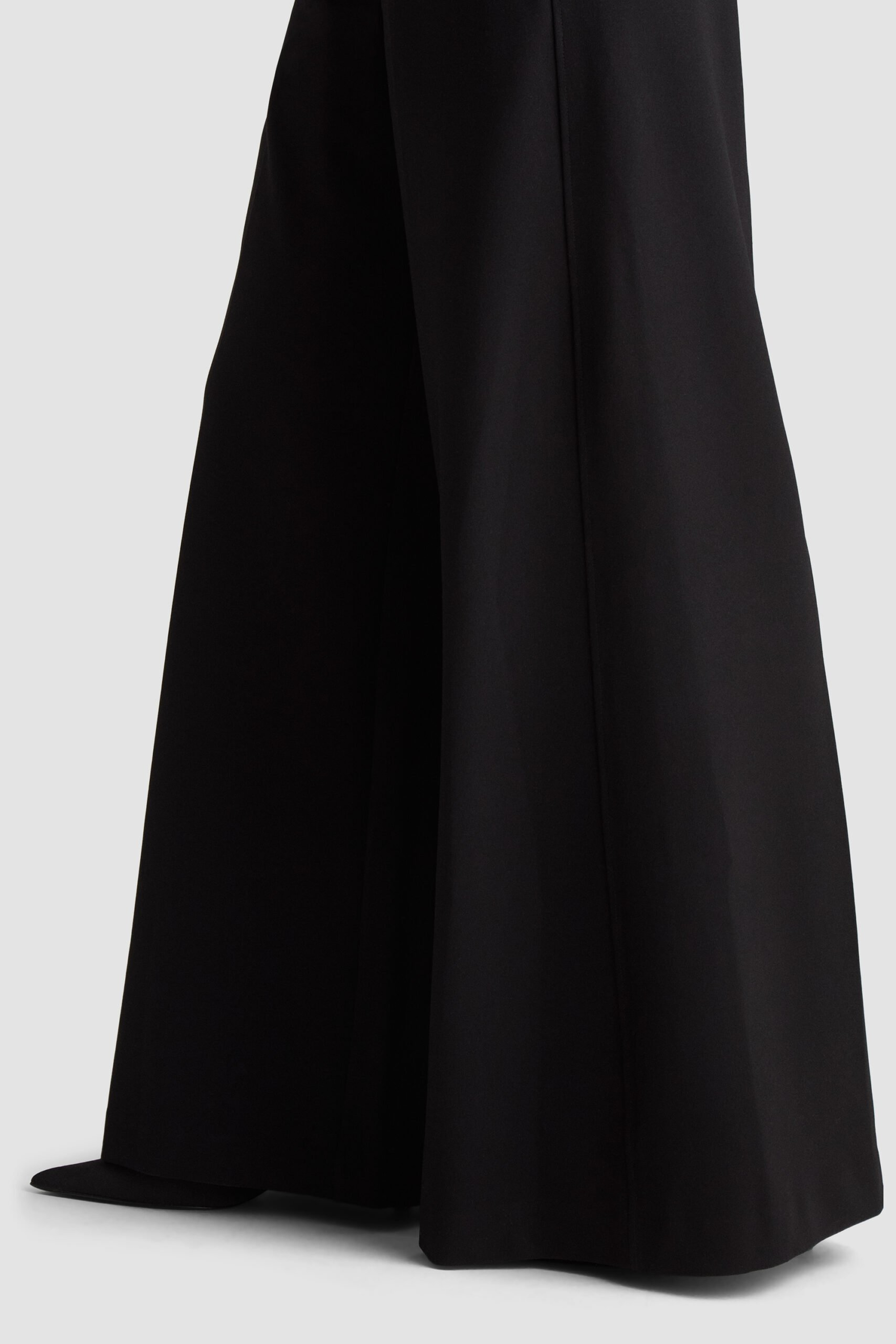 Luna Pants, från Residus, i färgen black. Klicka för att öppna bilden i stort format