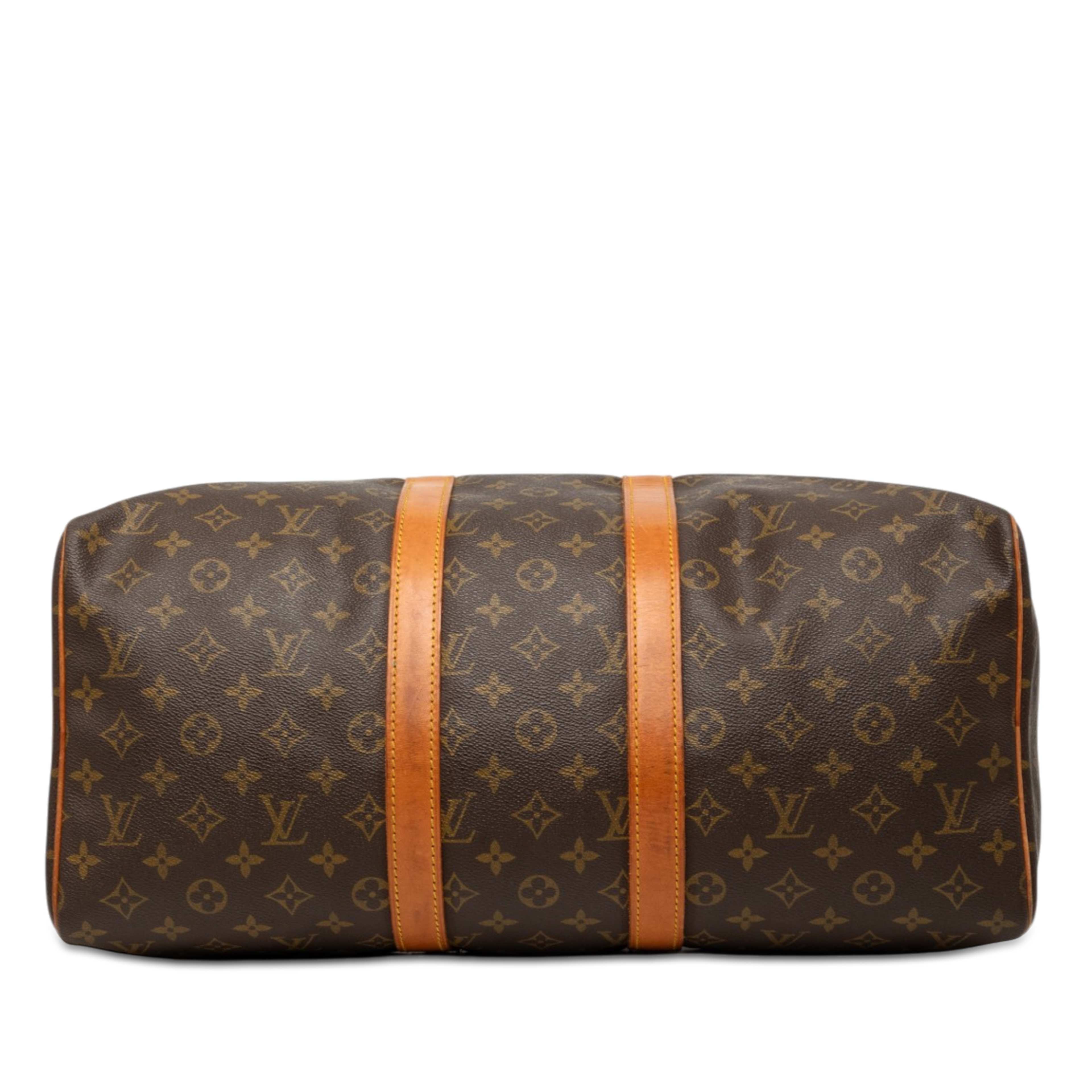 Louis Vuitton Monogram Keepall 45, från Luxclusif, i färgen brun. Klicka för att öppna bilden i stort format