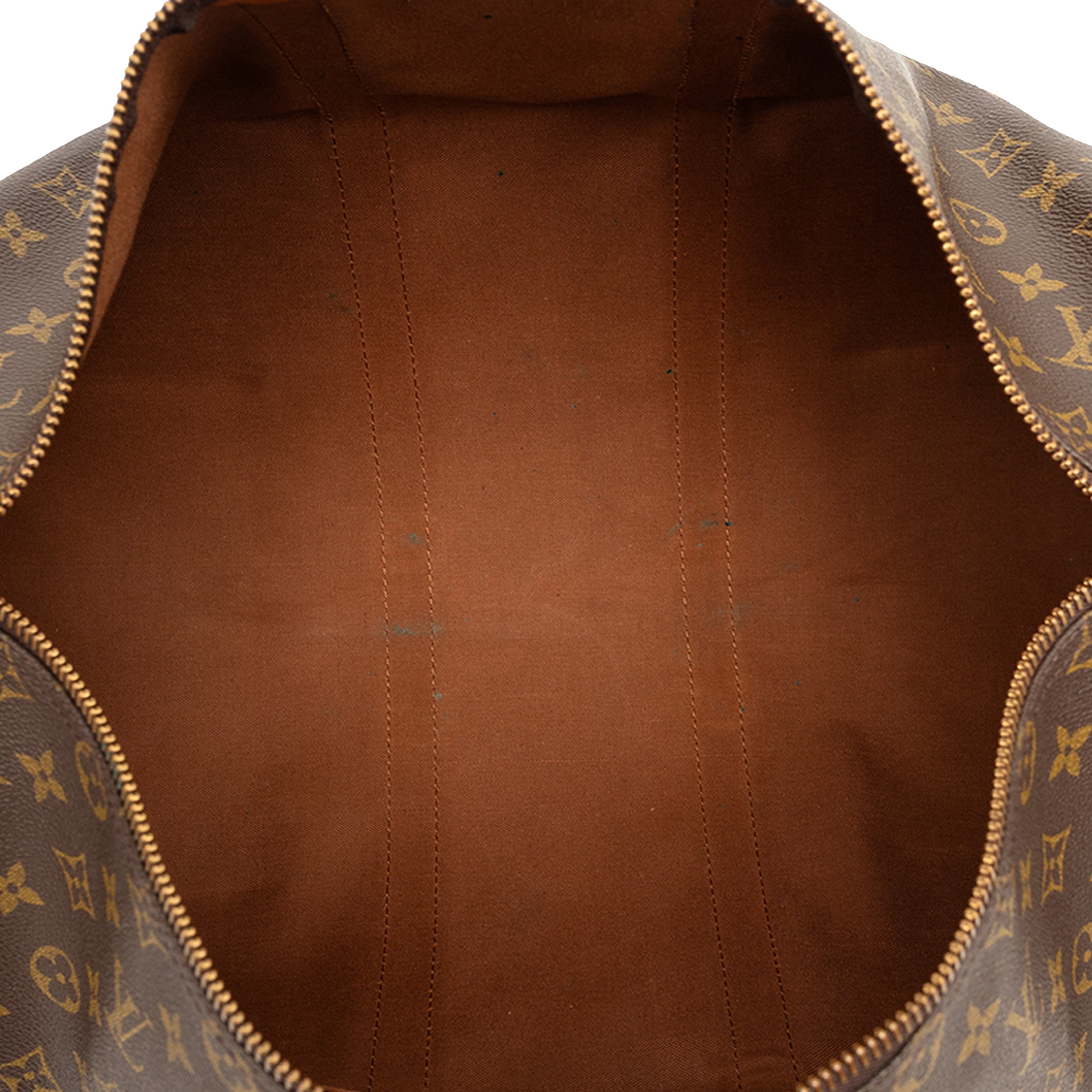 Louis Vuitton Monogram Keepall 45, från Luxclusif, i färgen brun. Klicka för att öppna bilden i stort format