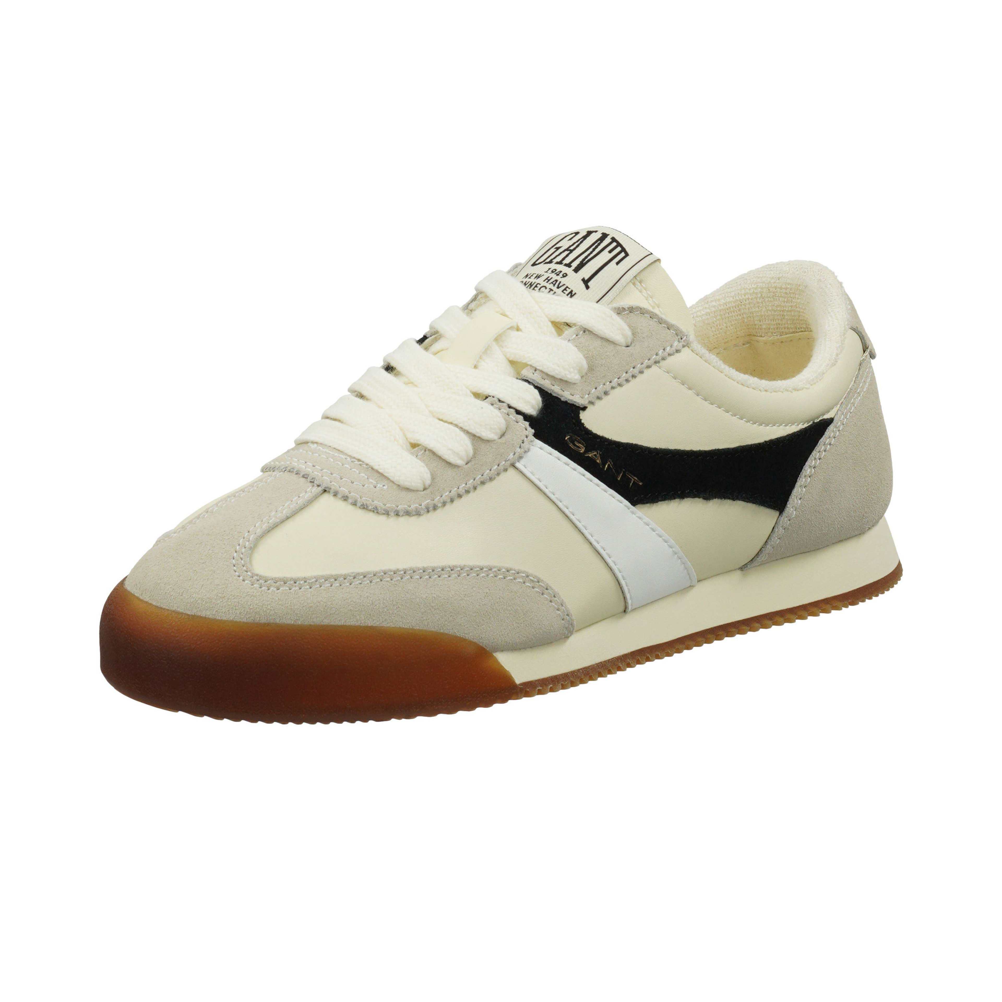 Beylana Sneaker, från GANT Footwear, i färgen g214 - cream/black.