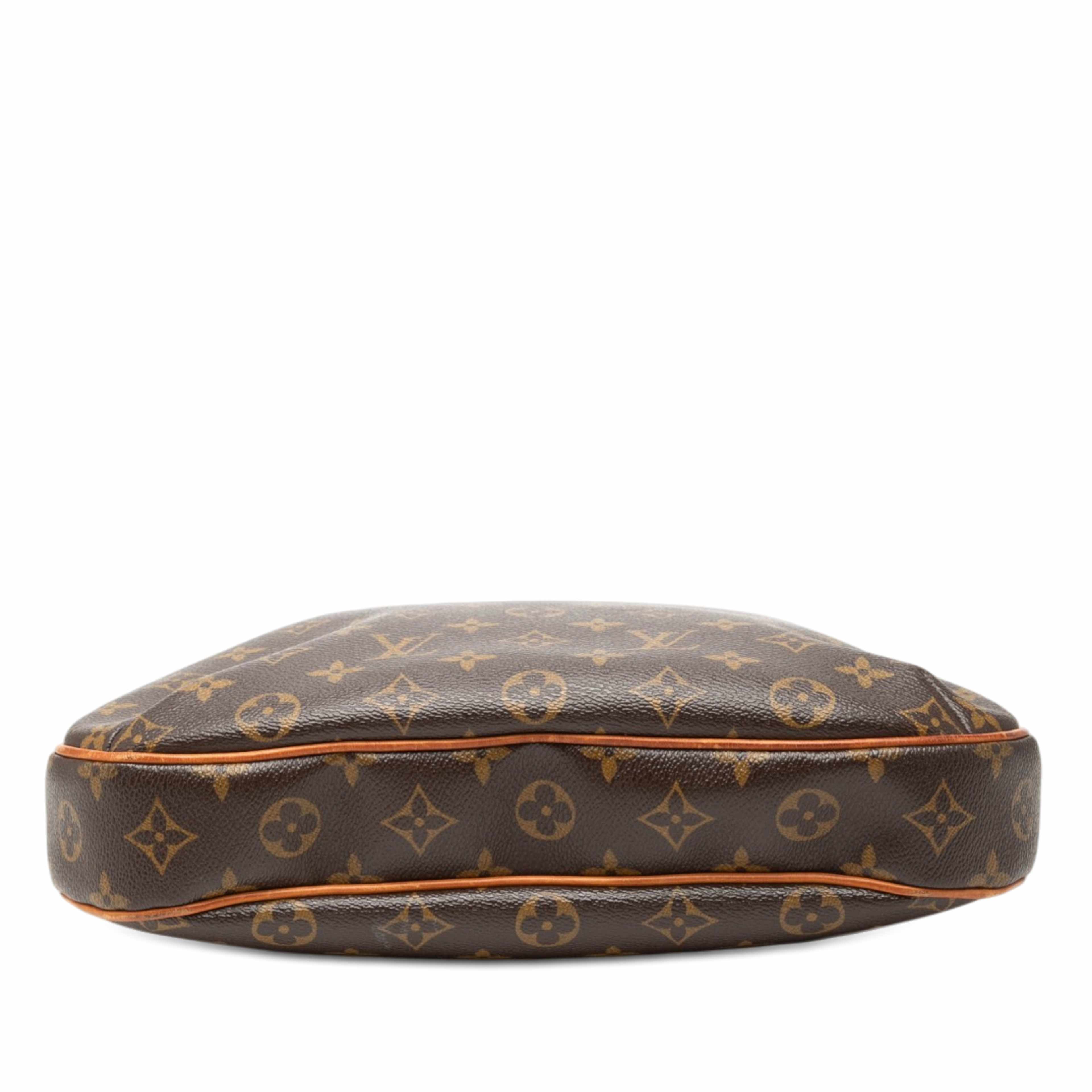 Louis Vuitton Monogram Odeon Mm, från Luxclusif, i färgen brown. Klicka för att öppna bilden i stort format
