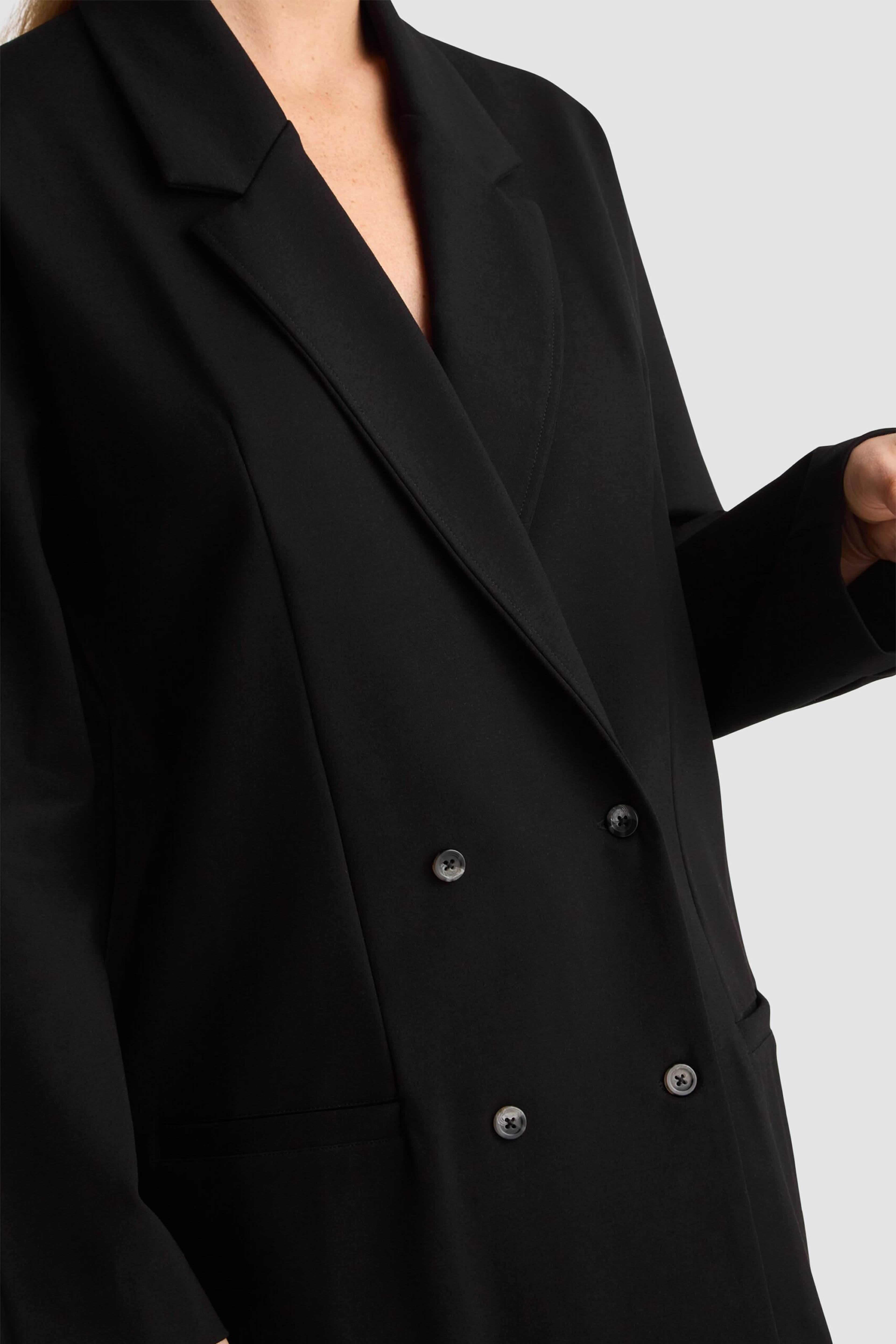 Arda Blazer - Black, från Residus, i färgen black. Klicka för att öppna bilden i stort format