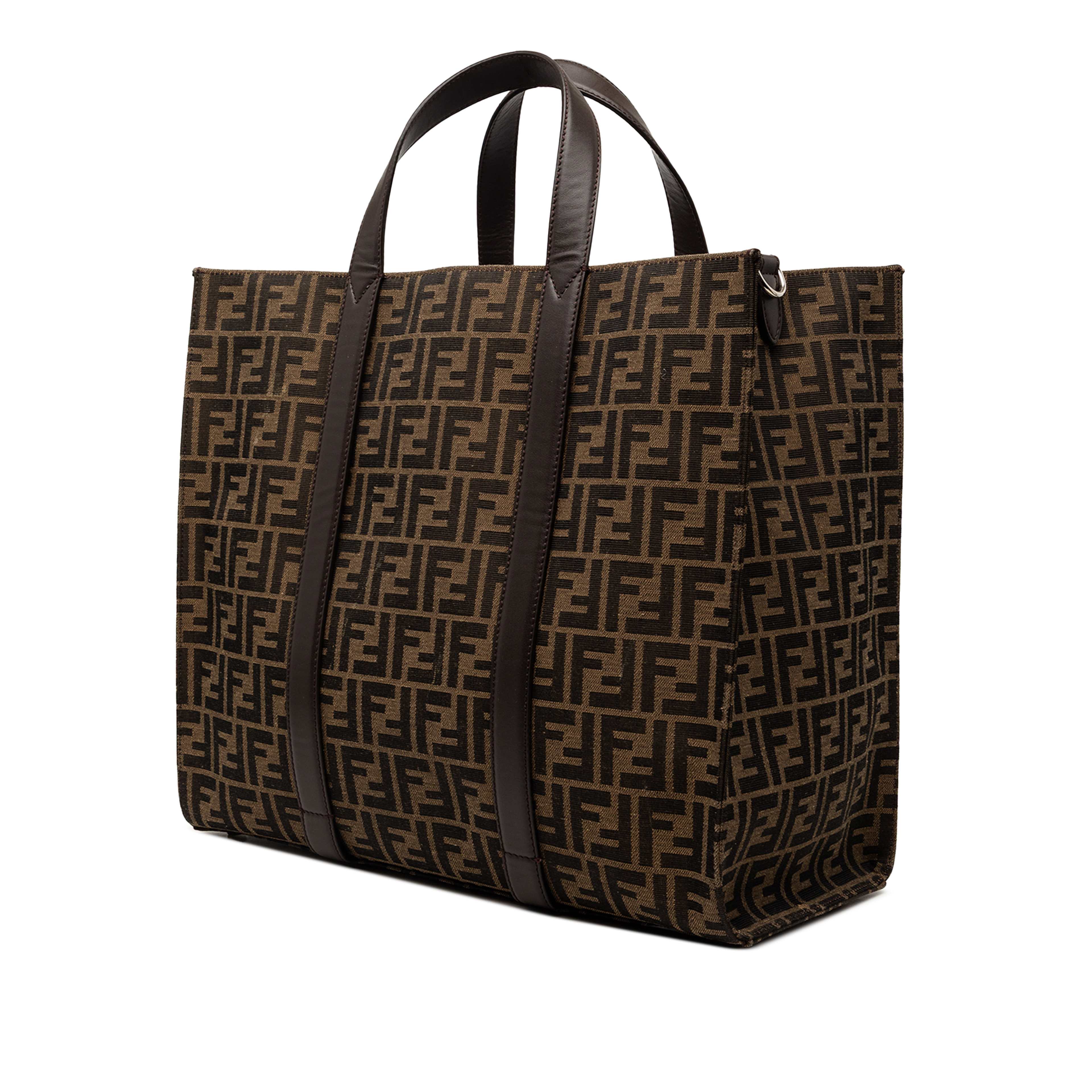Fendi Ff 1974 Jacquard Shopper Tote, från Luxclusif, i färgen brown. Klicka för att öppna bilden i stort format