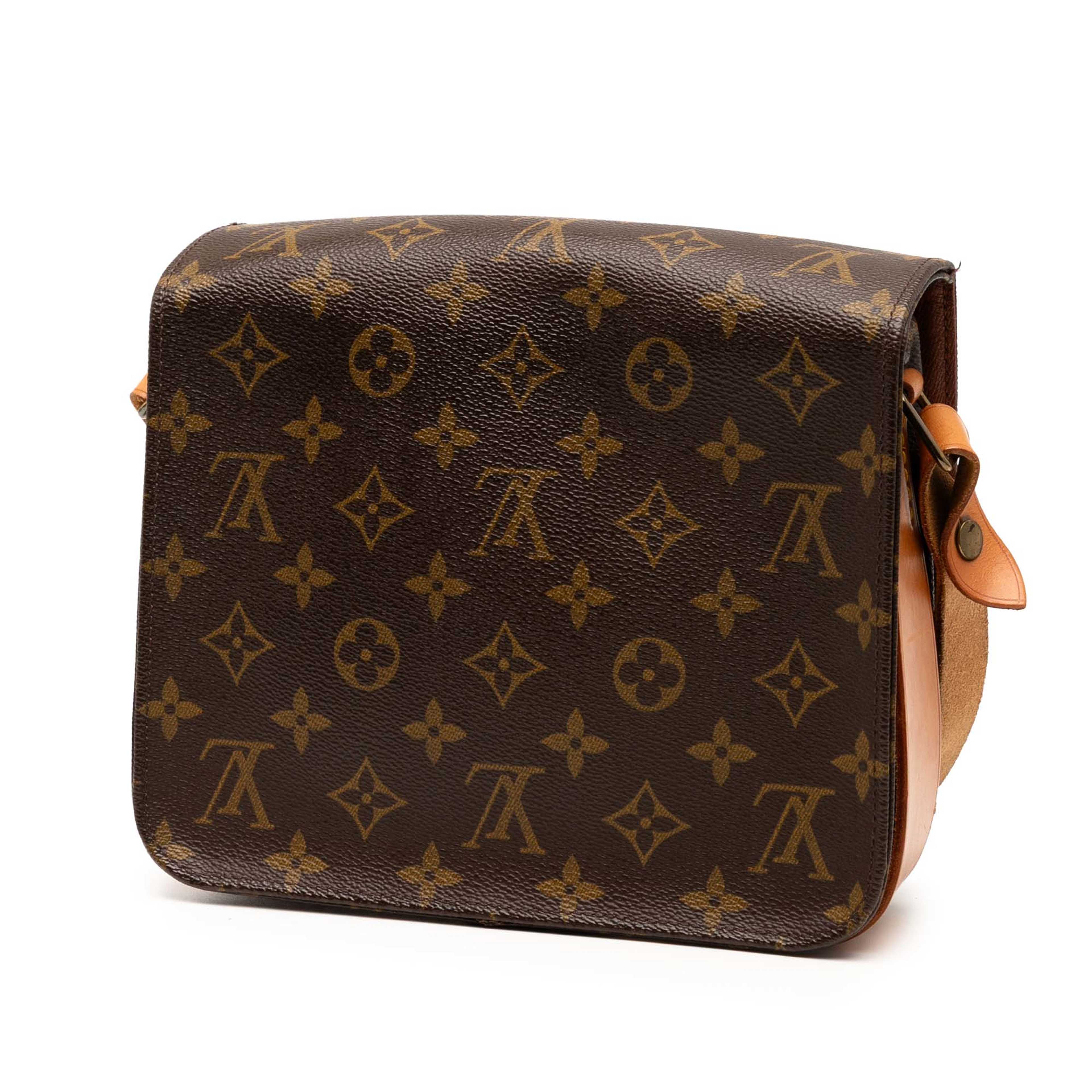 Louis Vuitton Monogram Cartouchiere Mm, från Luxclusif, i färgen brun. Klicka för att öppna bilden i stort format