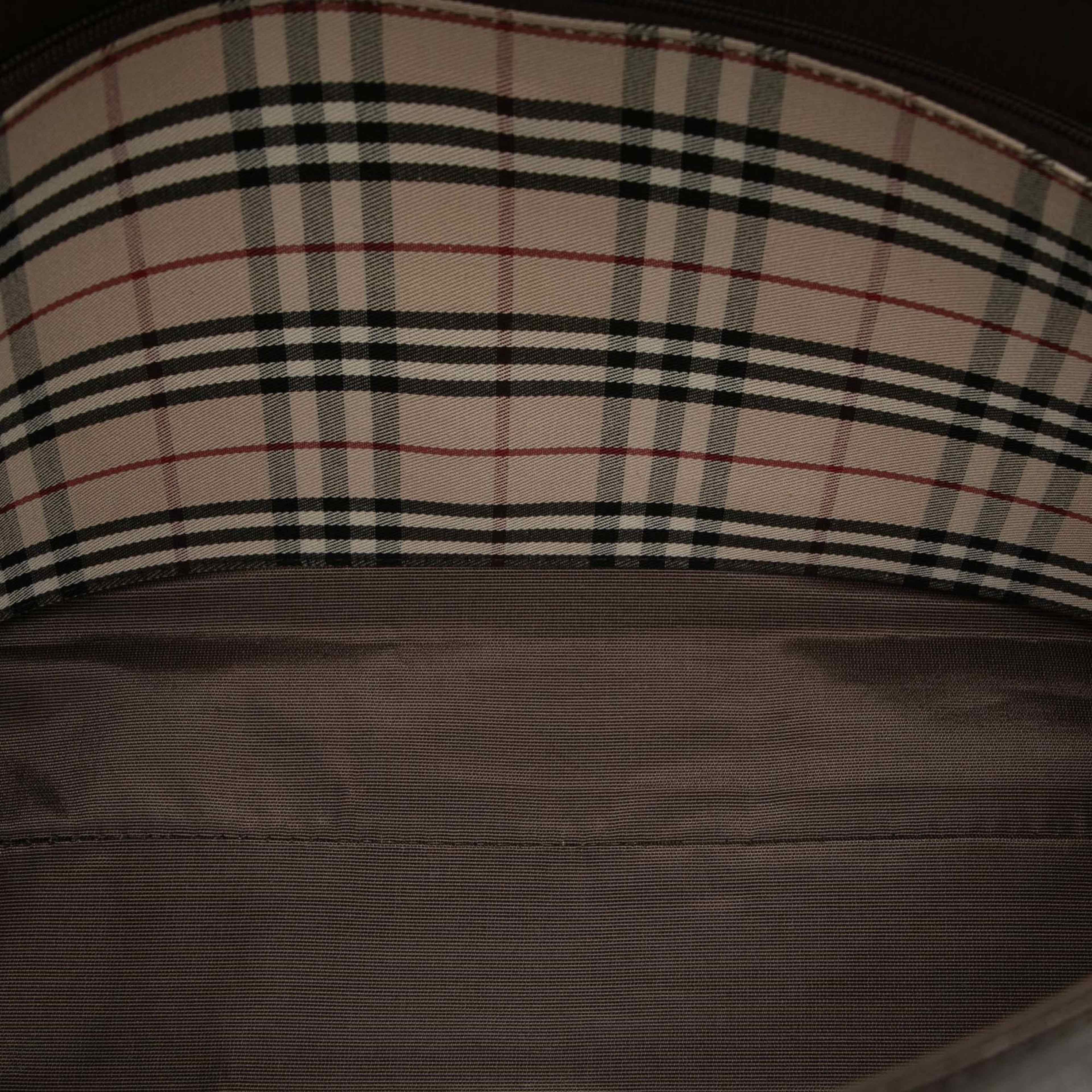 Burberry Leather Shoulder Bag, från Luxclusif, i färgen dark brown. Klicka för att öppna bilden i stort format