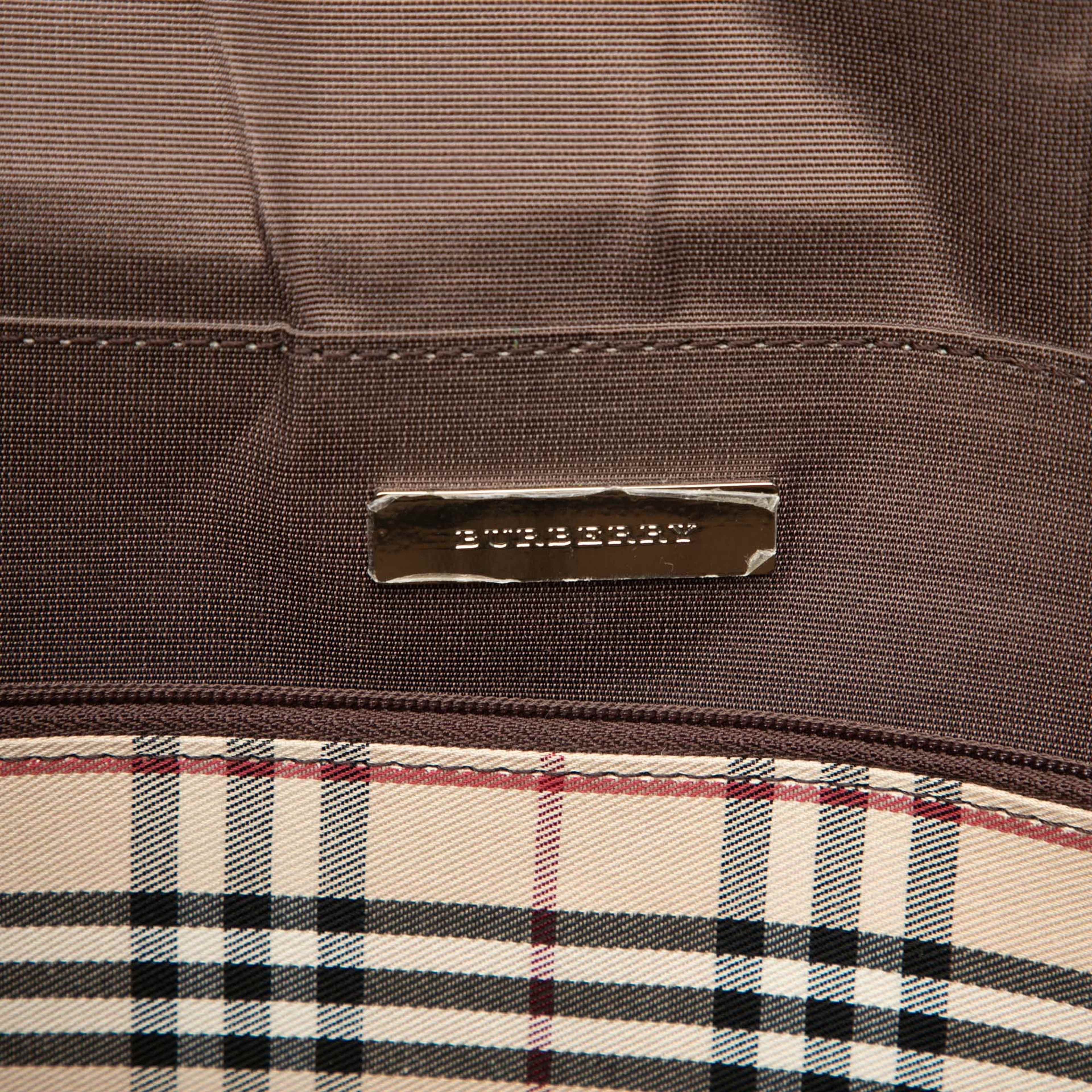 Burberry Leather Shoulder Bag, från Luxclusif, i färgen dark brown. Klicka för att öppna bilden i stort format