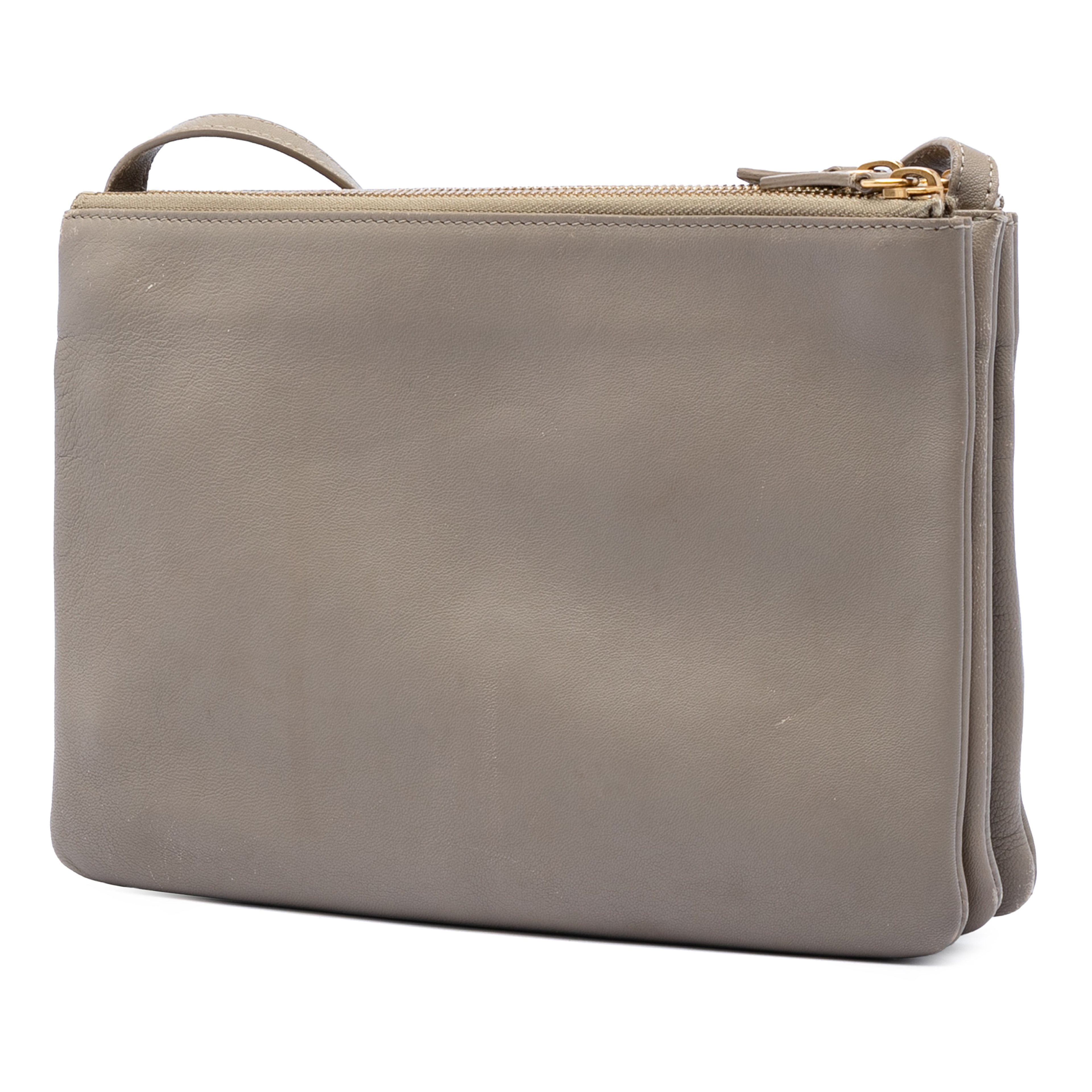 Celine Large Lambskin Trio Crossbody, från Luxclusif, i färgen brun. Klicka för att öppna bilden i stort format