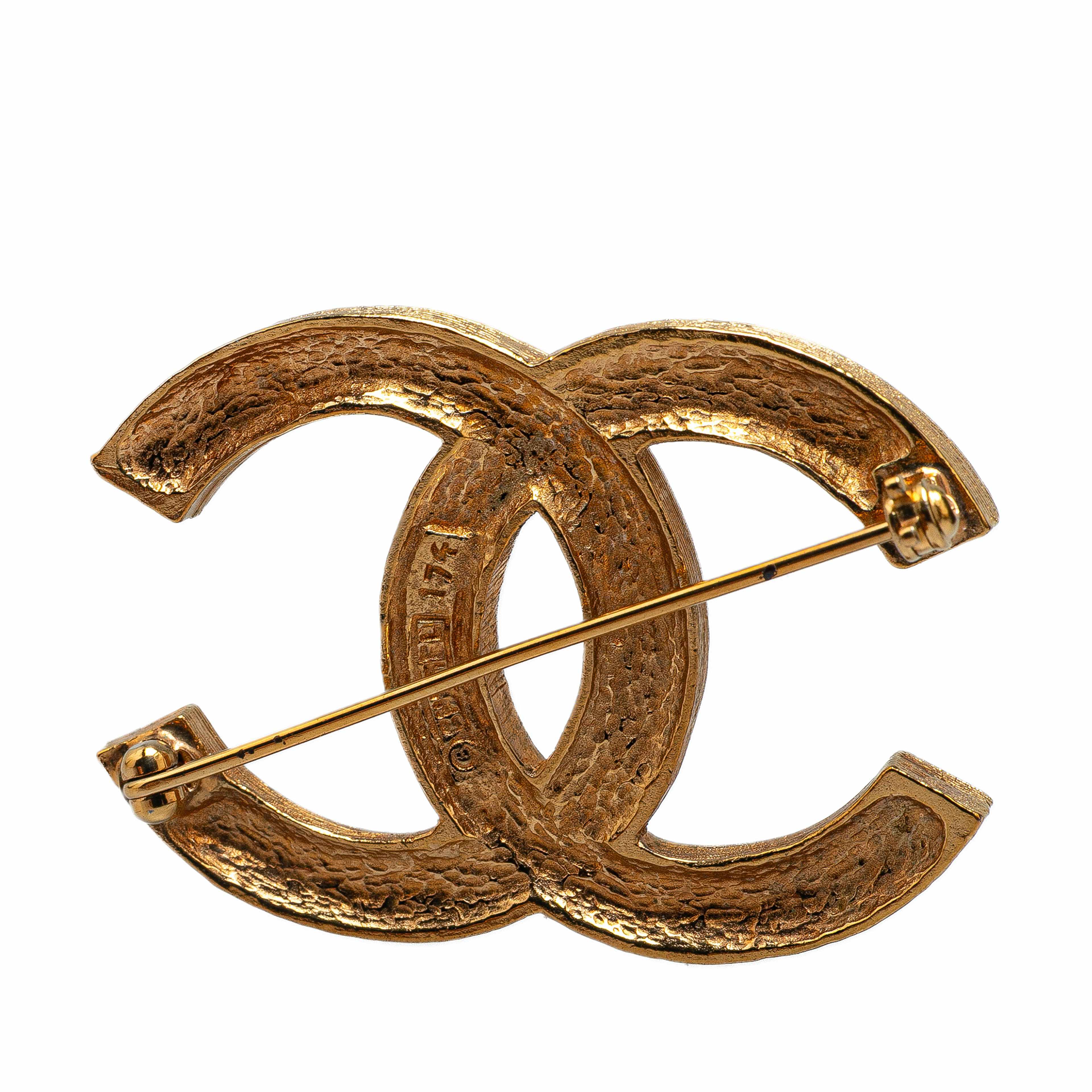 Chanel Gold Plated Cc Crystal Brooch, från Luxclusif, i färgen gold. Klicka för att öppna bilden i stort format