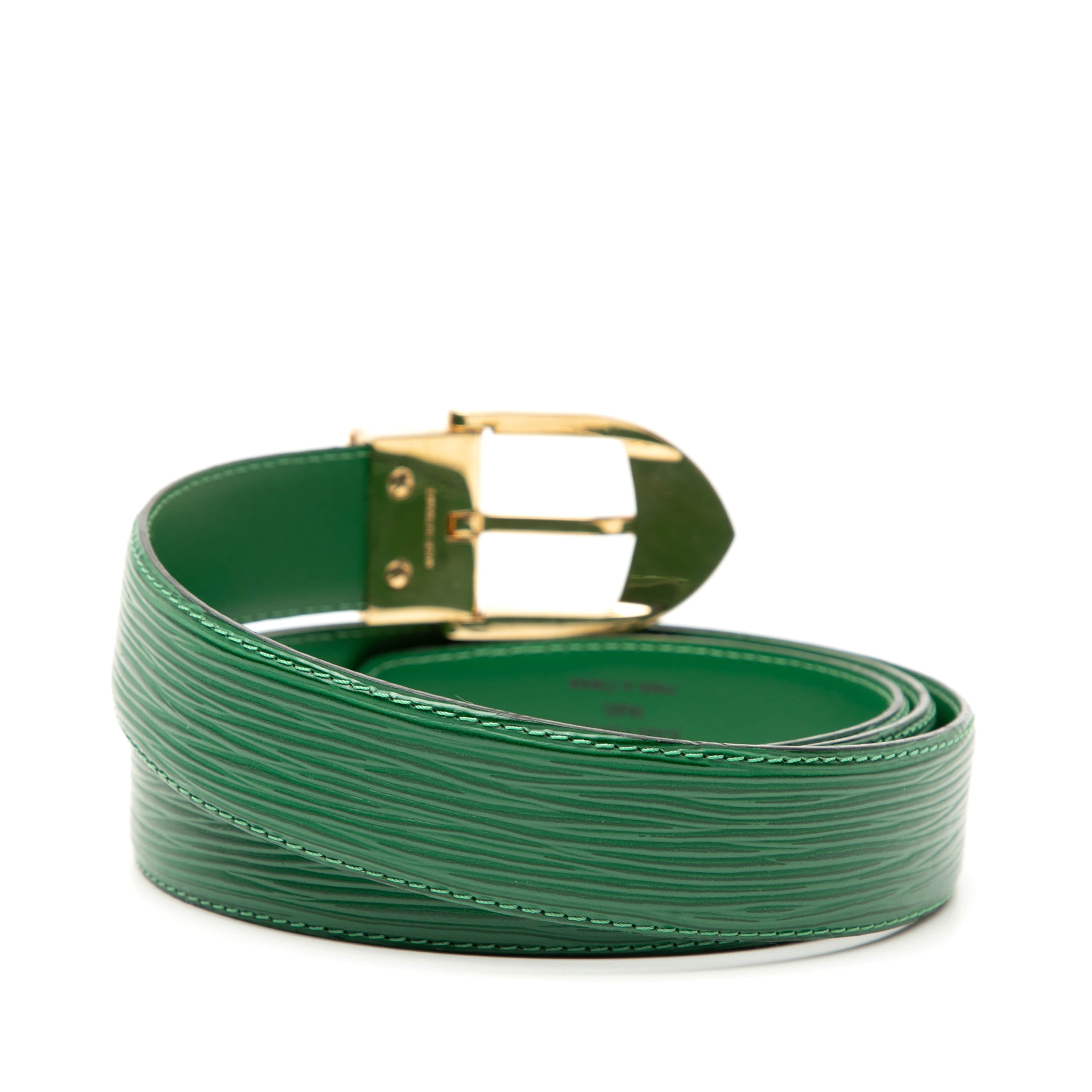 Louis Vuitton Epi Ceinture Belt, från Luxclusif, i färgen green. Klicka för att öppna bilden i stort format