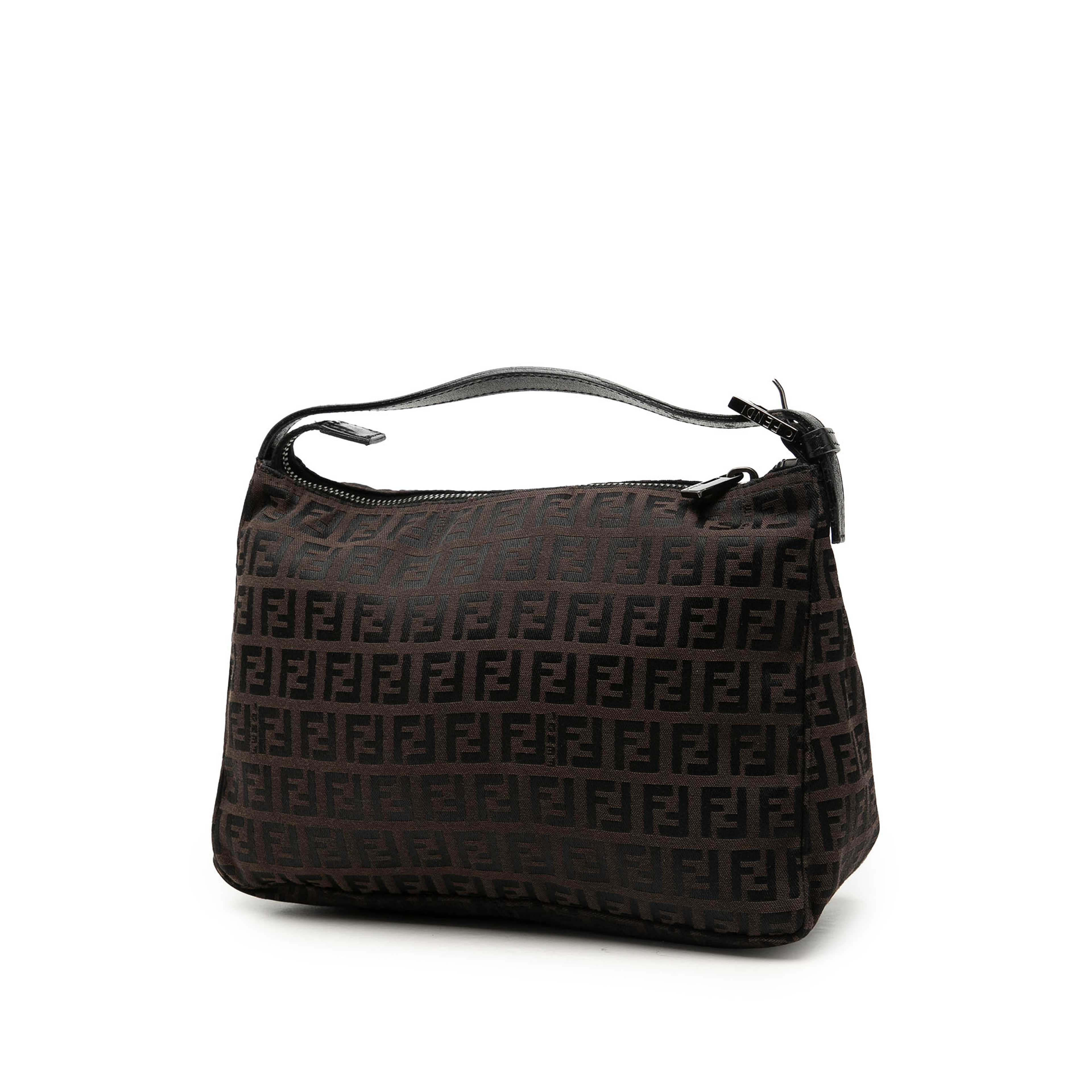 Fendi Zucchino Canvas Handbag, från Luxclusif, i färgen brun. Klicka för att öppna bilden i stort format