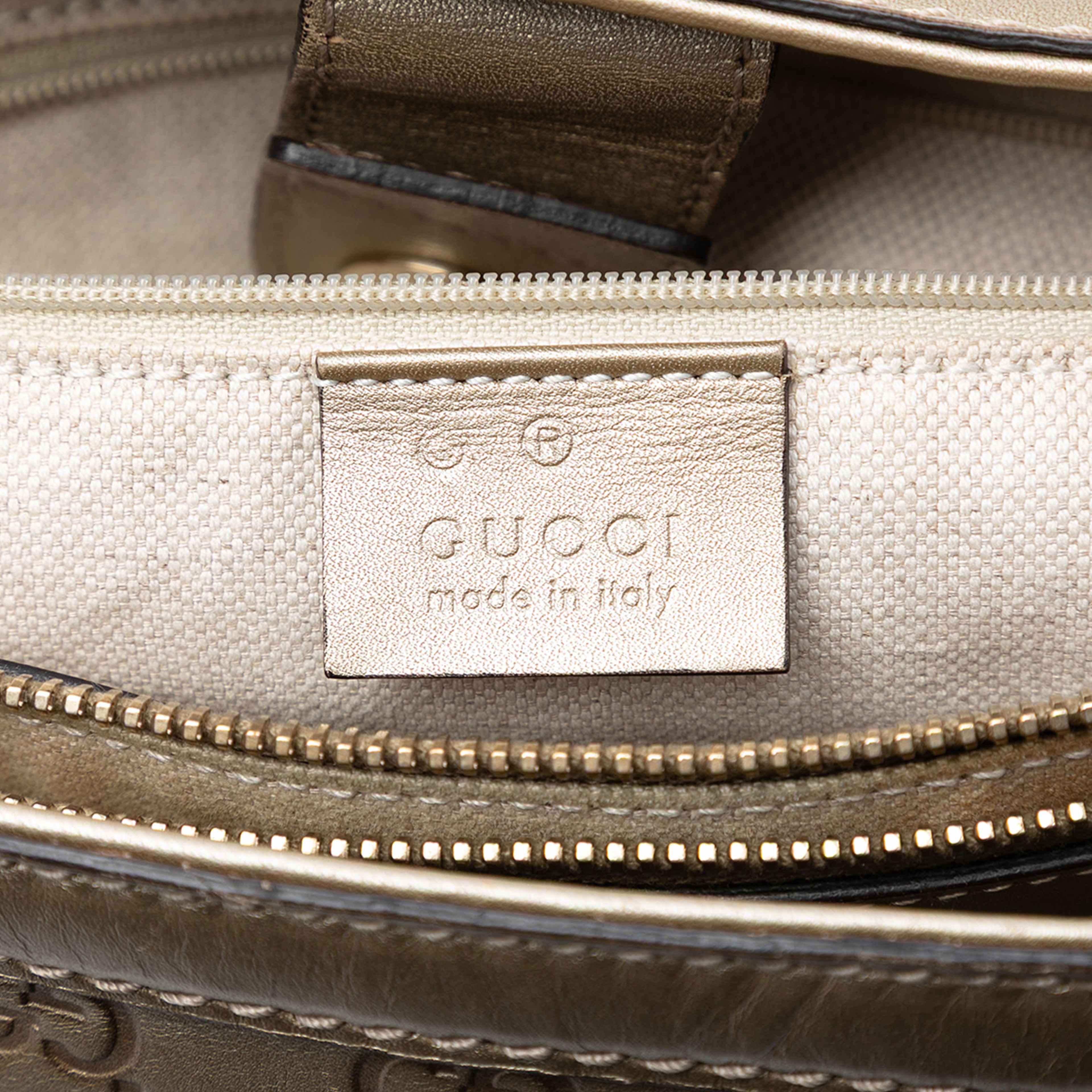 Gucci Guccissima Sukey Tote, från Luxclusif, i färgen gold. Klicka för att öppna bilden i stort format