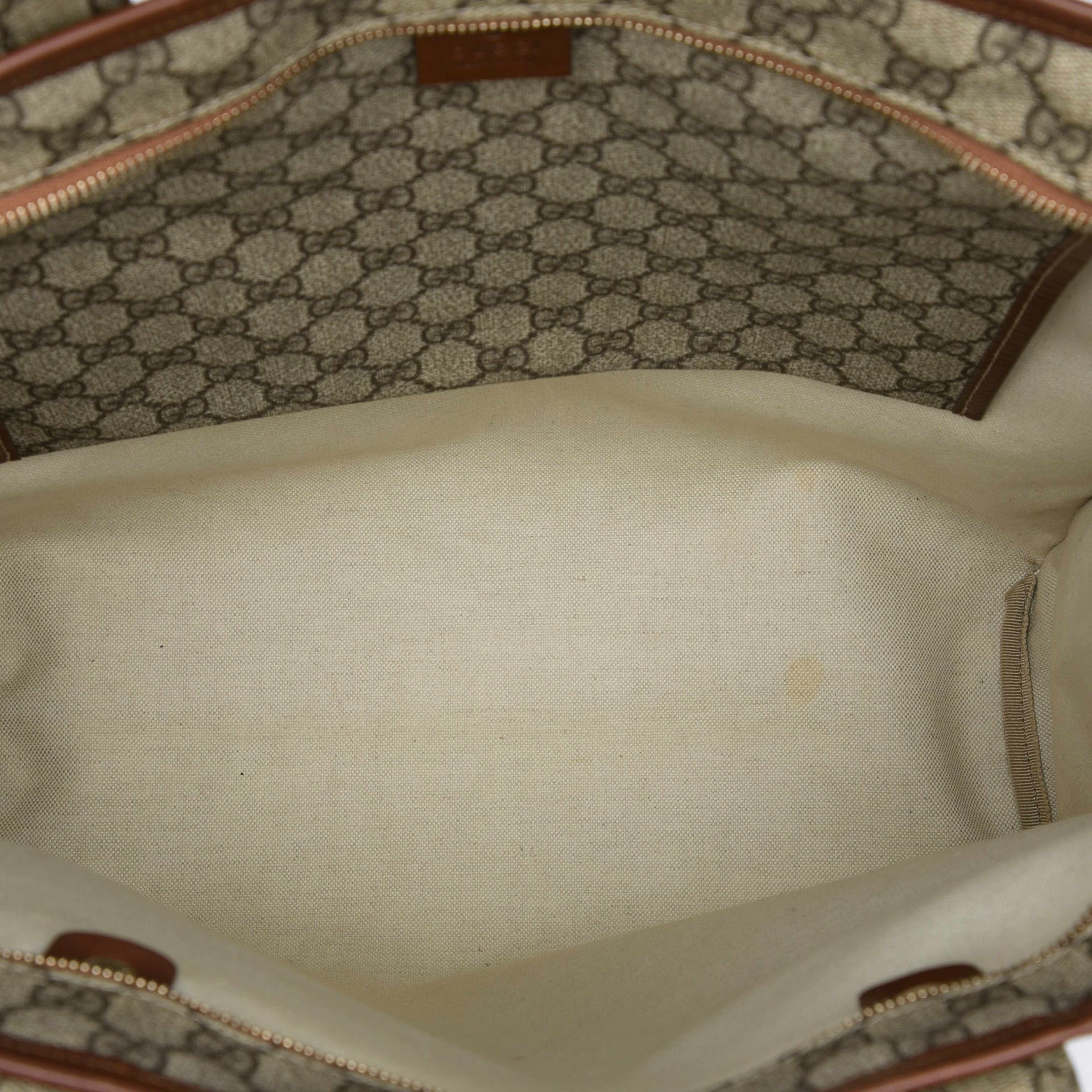 Gucci Gg Supreme Web Tote, från Luxclusif, i färgen beige. Klicka för att öppna bilden i stort format