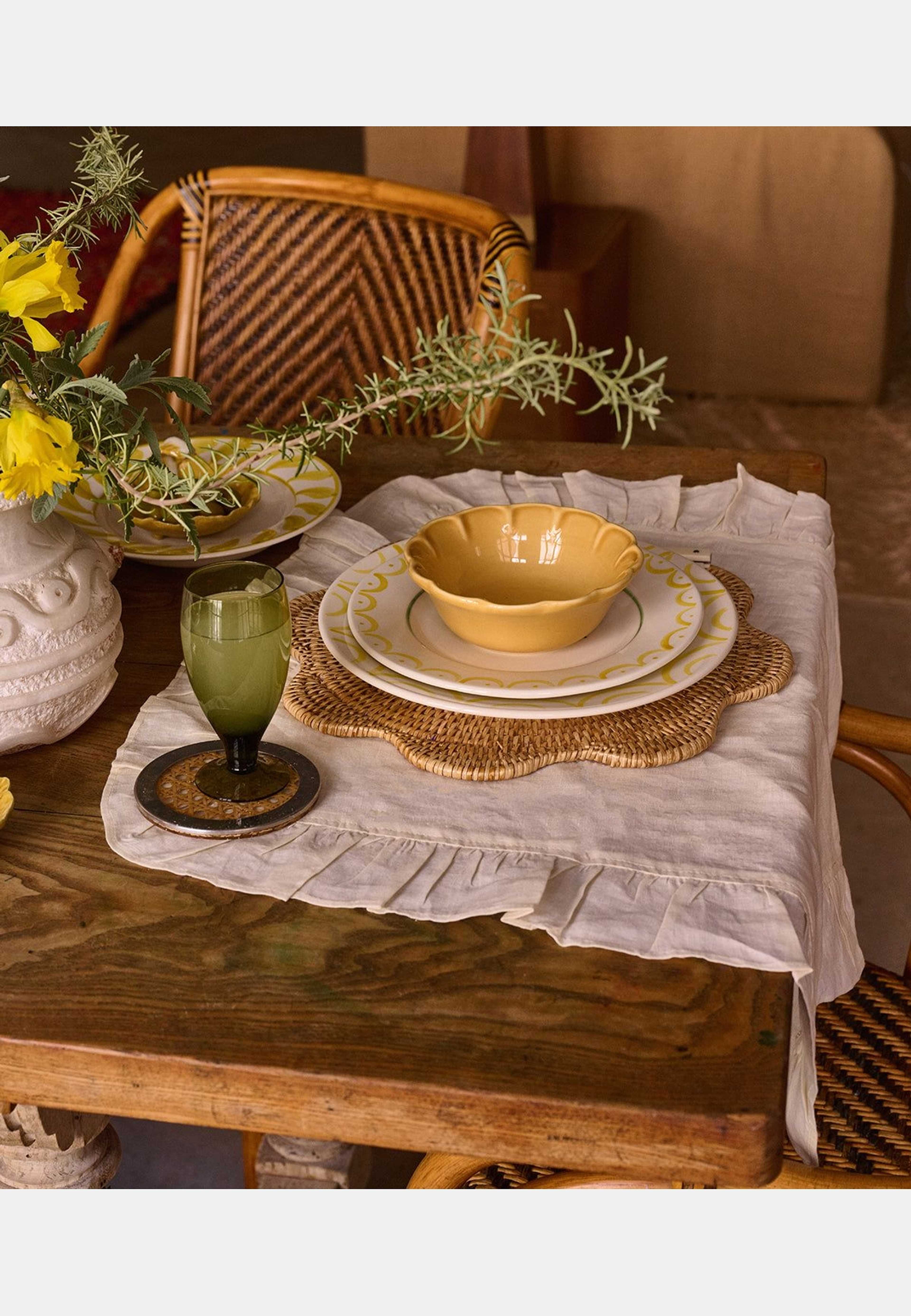 Everyday Charm Liten Skål - 15 Cm, från Pick A Poppy, i färgen yellow. Klicka för att öppna bilden i stort format