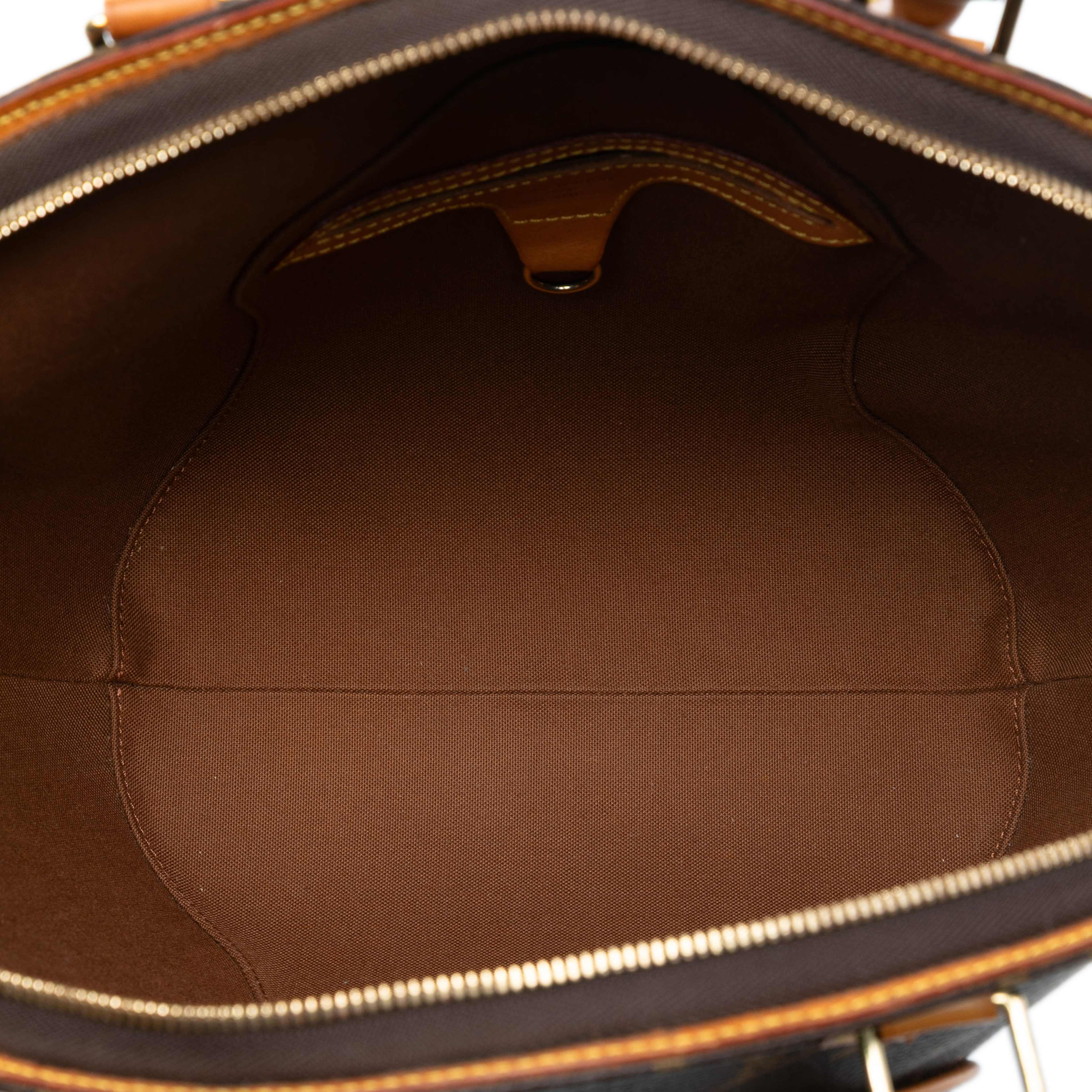 Louis Vuitton Monogram Ellipse Mm, från Luxclusif, i färgen brown. Klicka för att öppna bilden i stort format