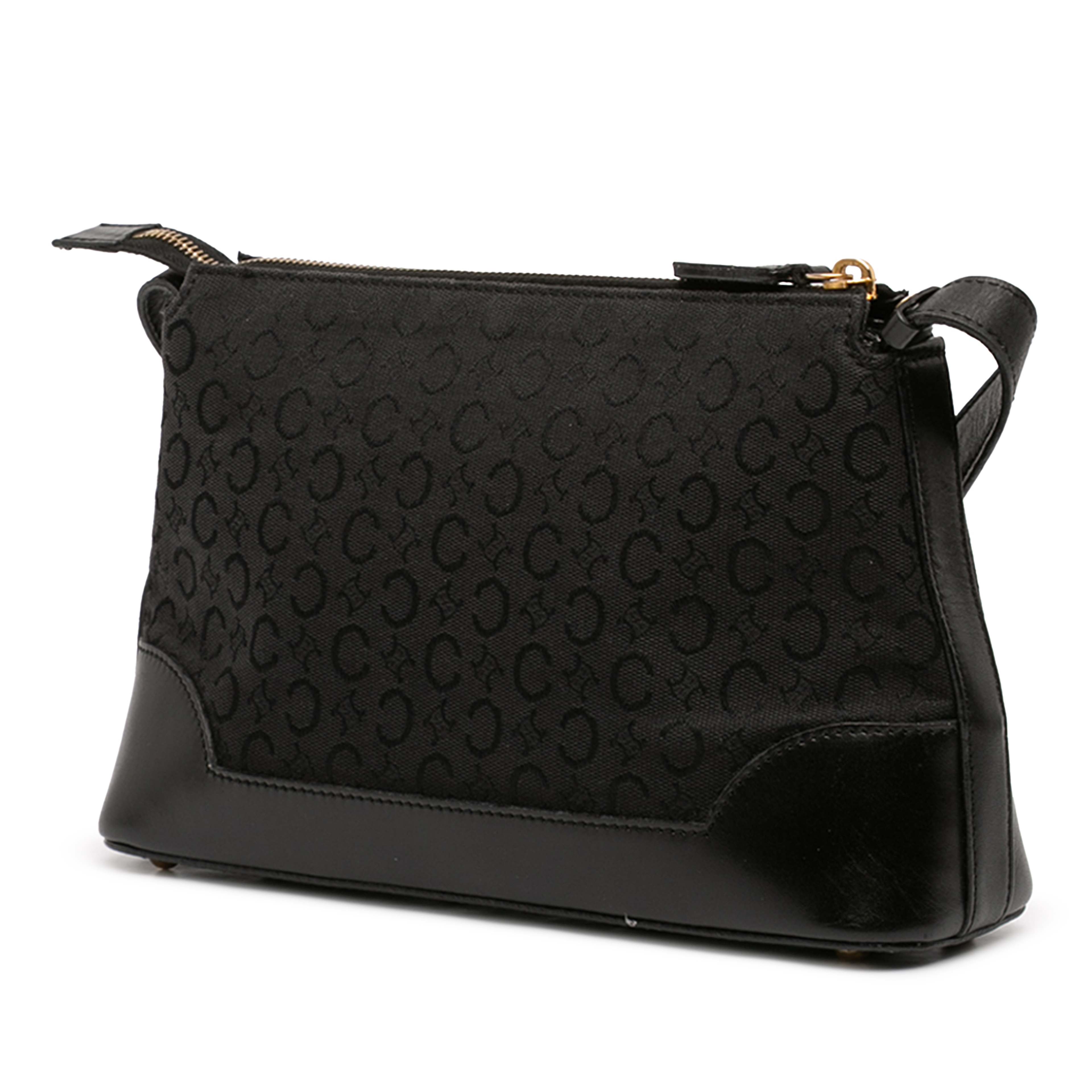 Celine C Macadam Canvas Shoulder Bag, från Luxclusif, i färgen black. Klicka för att öppna bilden i stort format