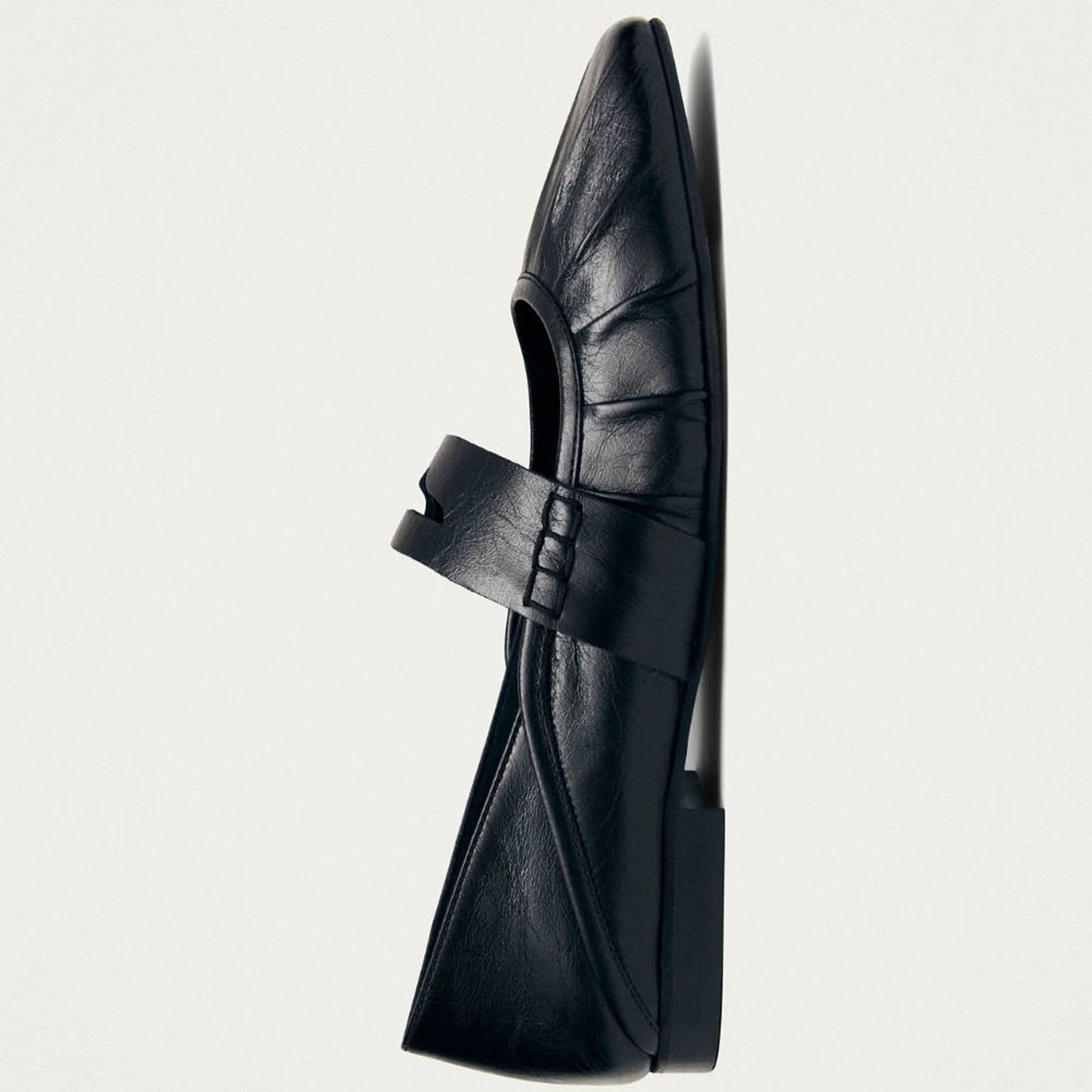 Bargo Black Leather Ballet Flats