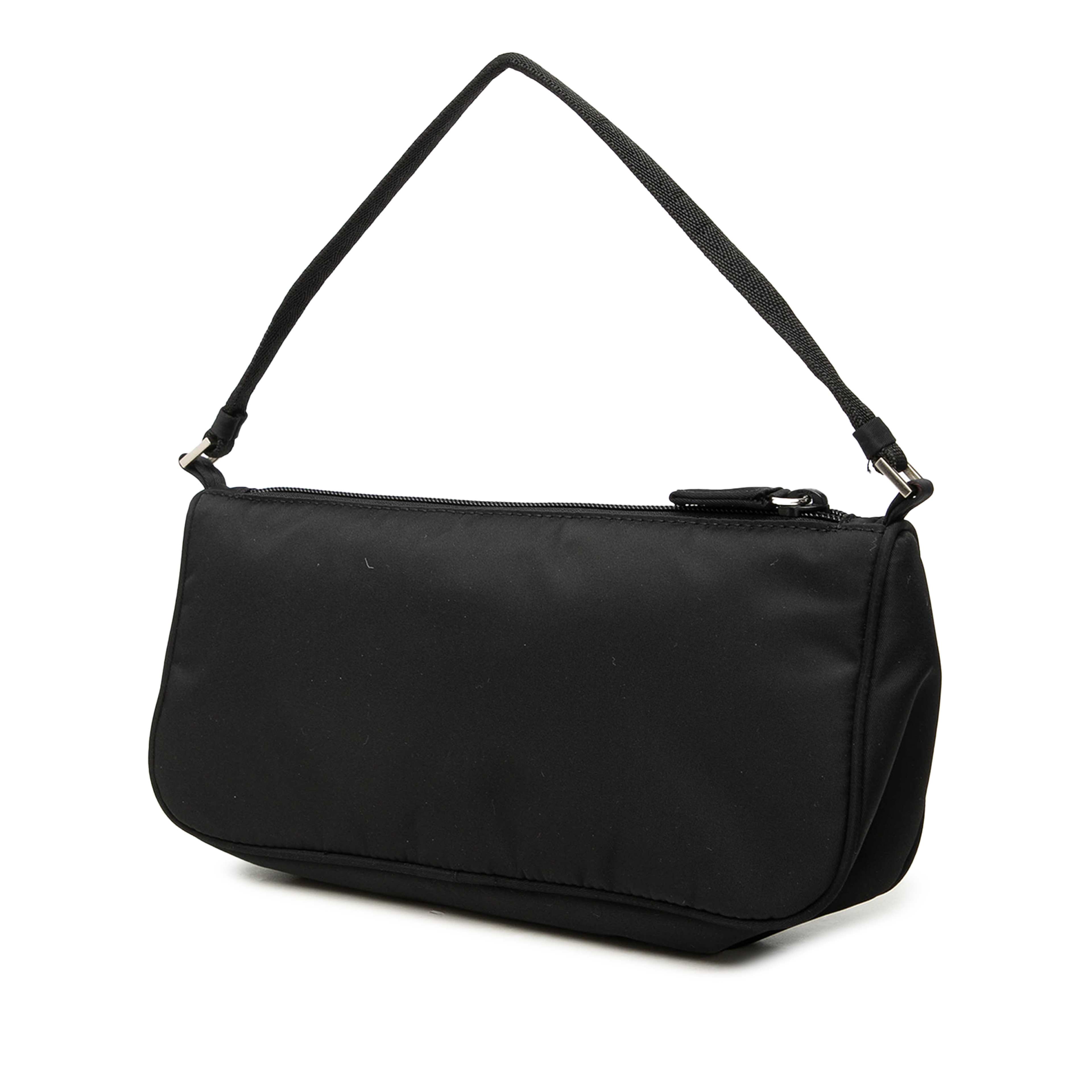 Prada Tessuto Pochette, från Luxclusif, i färgen svart. Klicka för att öppna bilden i stort format