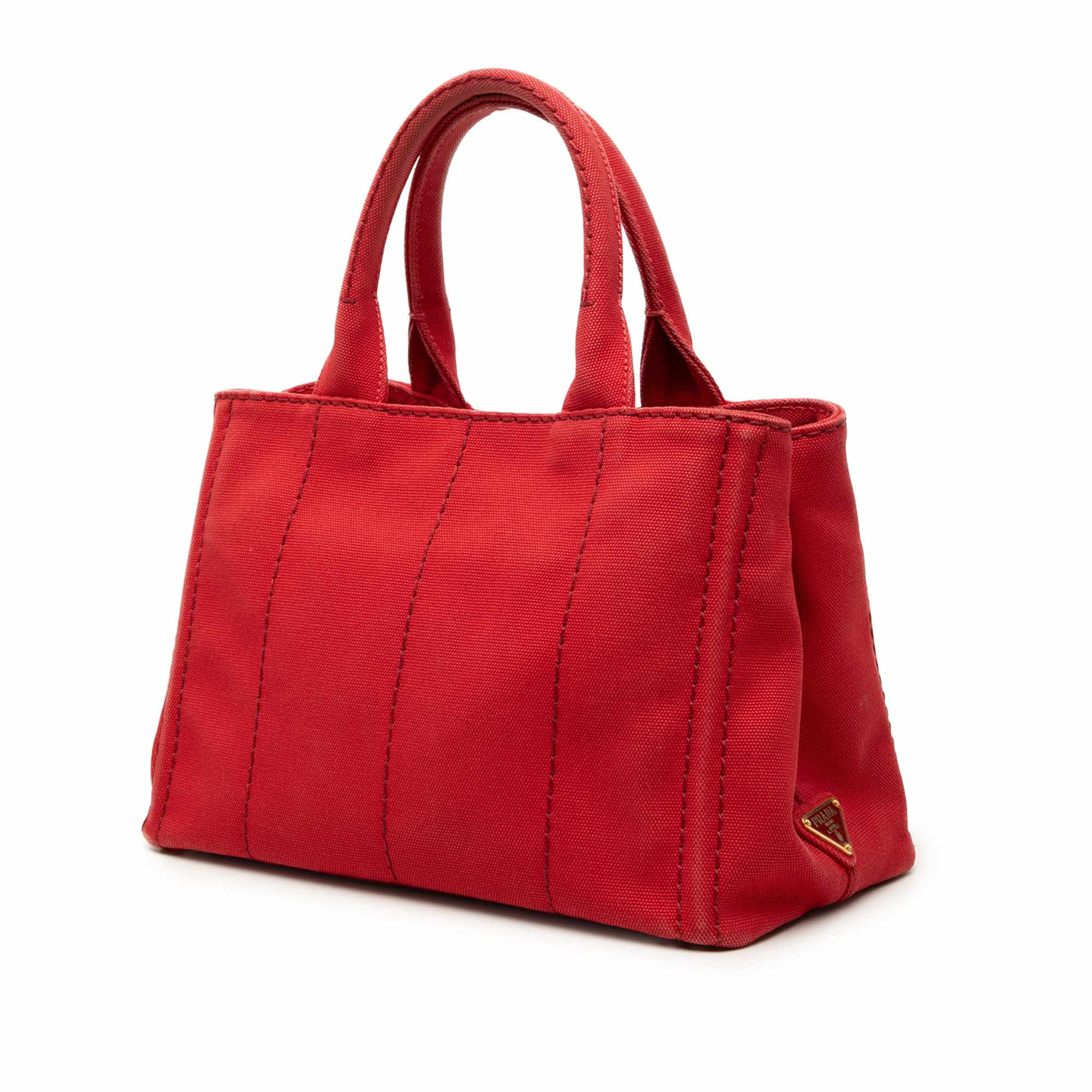 Prada Small Canvas Canapa Logo Tote, från Luxclusif, i färgen röd. Klicka för att öppna bilden i stort format