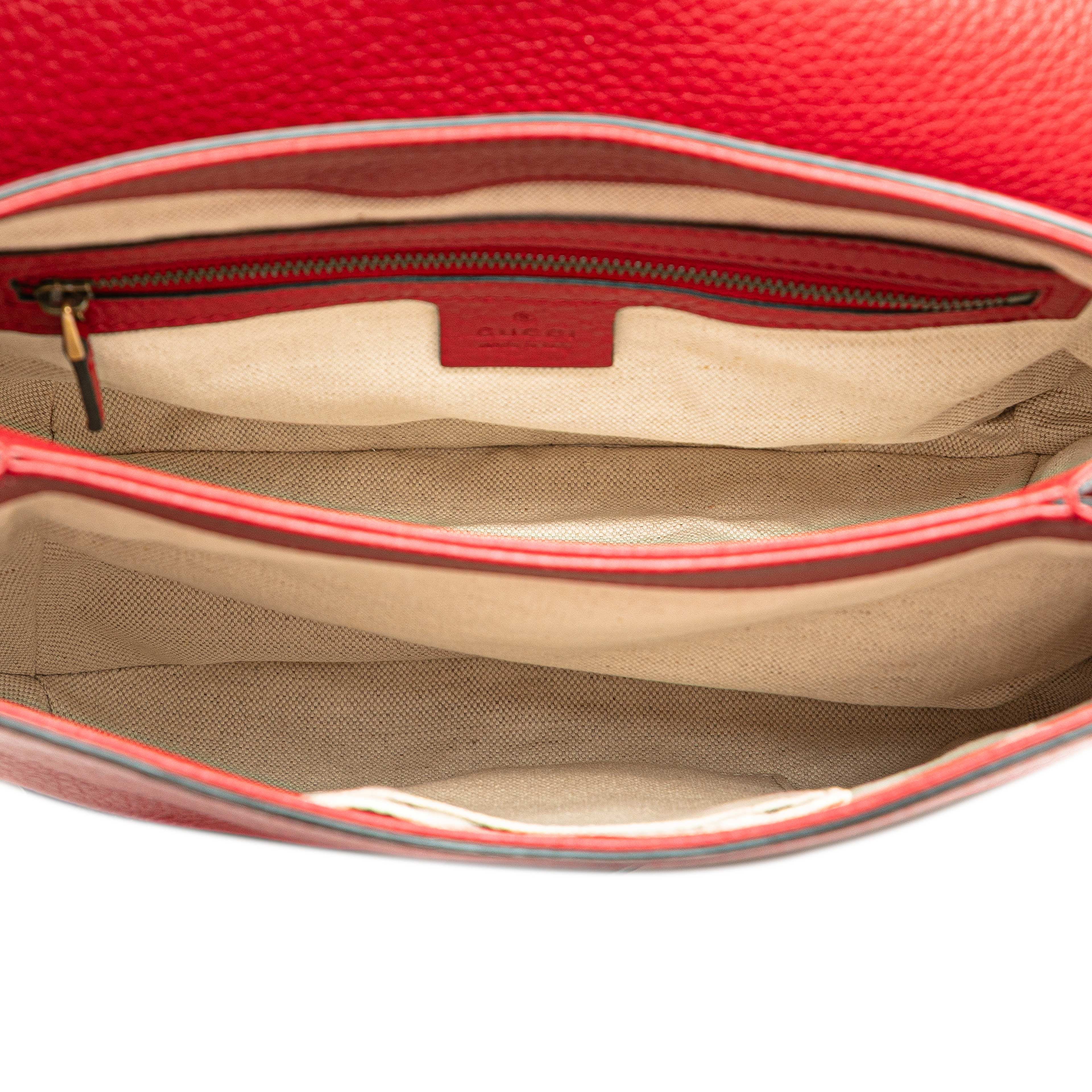 Gucci Gg Marmont Leather Animalier Crossbody, från Luxclusif, i färgen red. Klicka för att öppna bilden i stort format