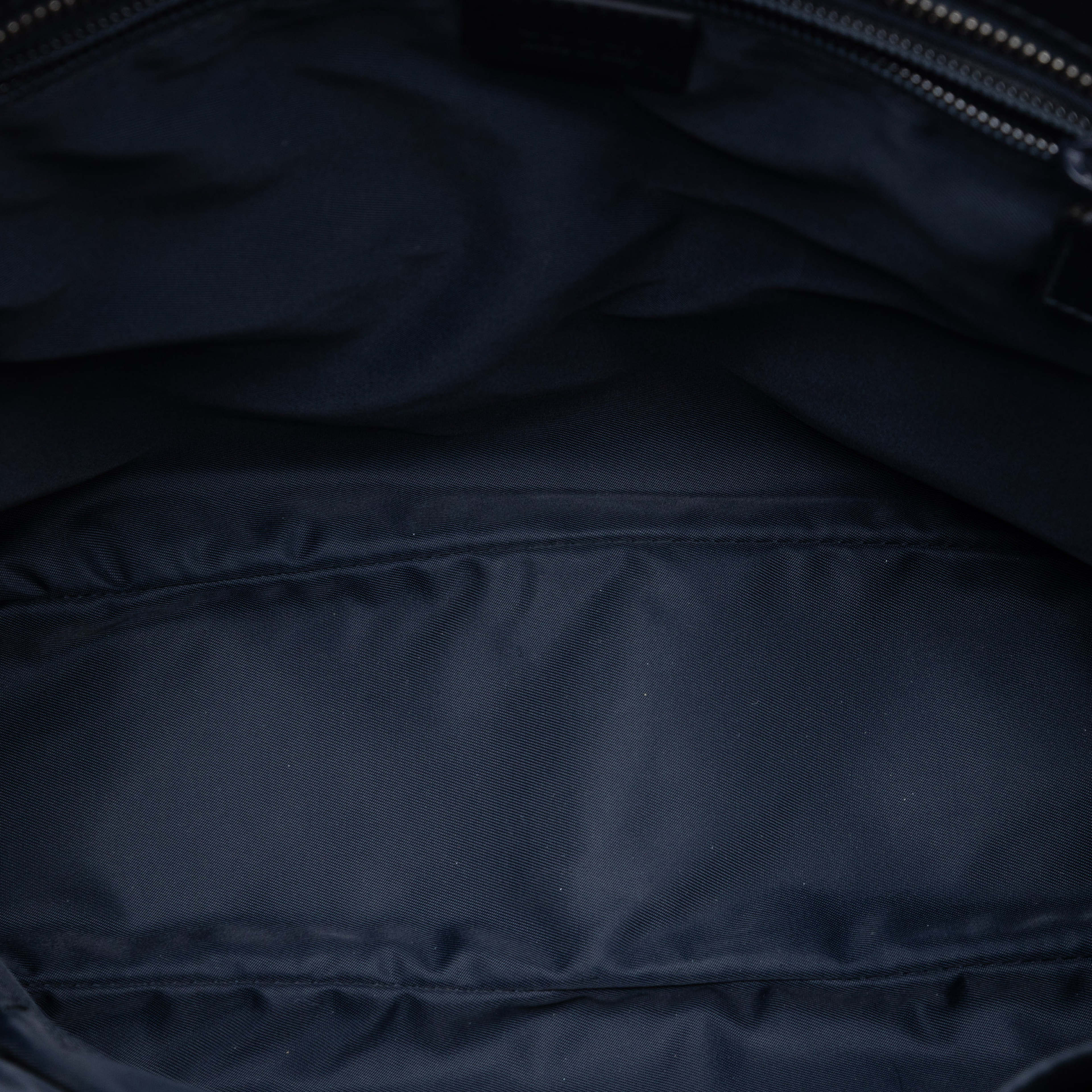 Gucci Guccissima Web Crossbody, från Luxclusif, i färgen black. Klicka för att öppna bilden i stort format