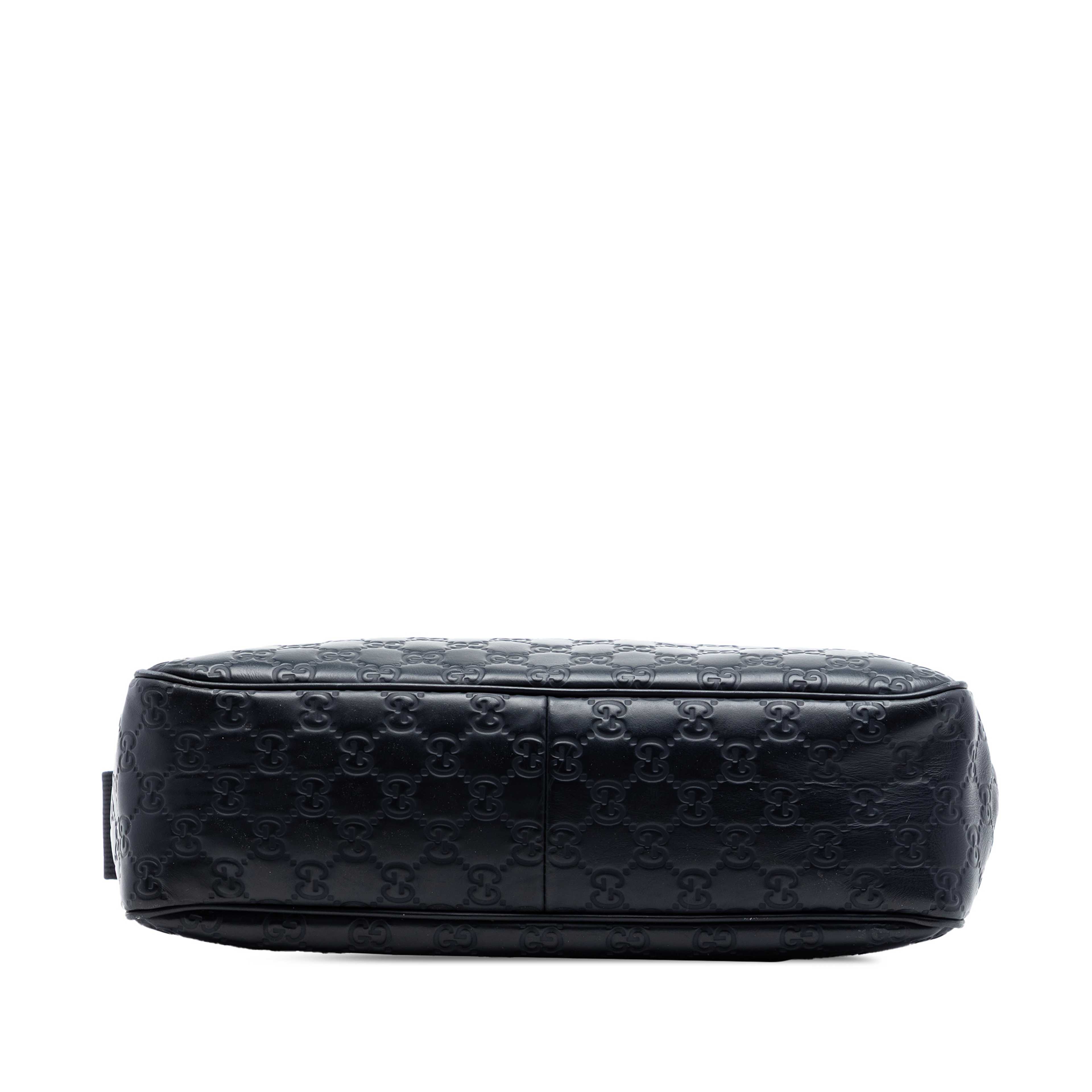Gucci Guccissima Web Crossbody, från Luxclusif, i färgen svart. Klicka för att öppna bilden i stort format
