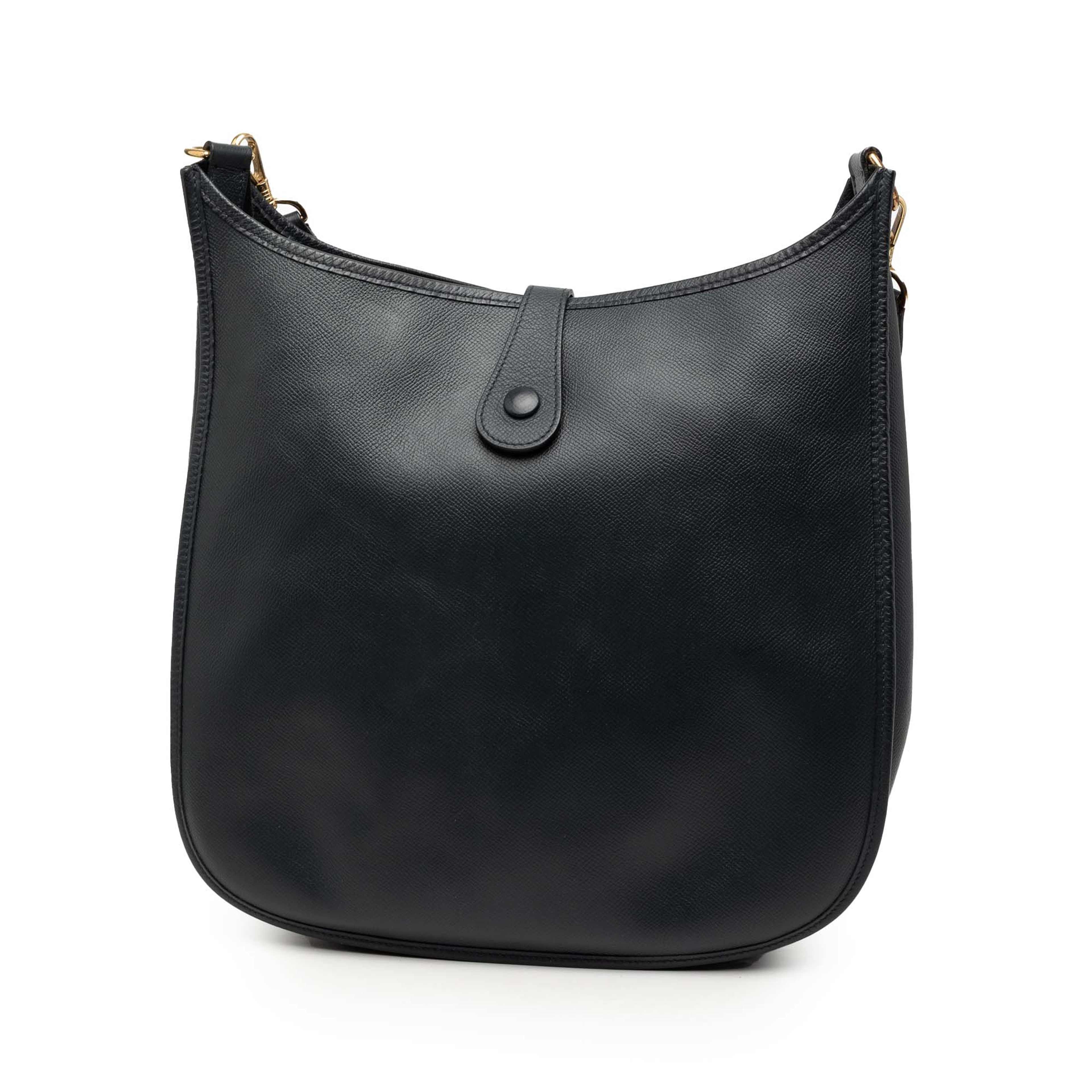Hermès Epsom Evelyne Gm, från Luxclusif, i färgen black. Klicka för att öppna bilden i stort format