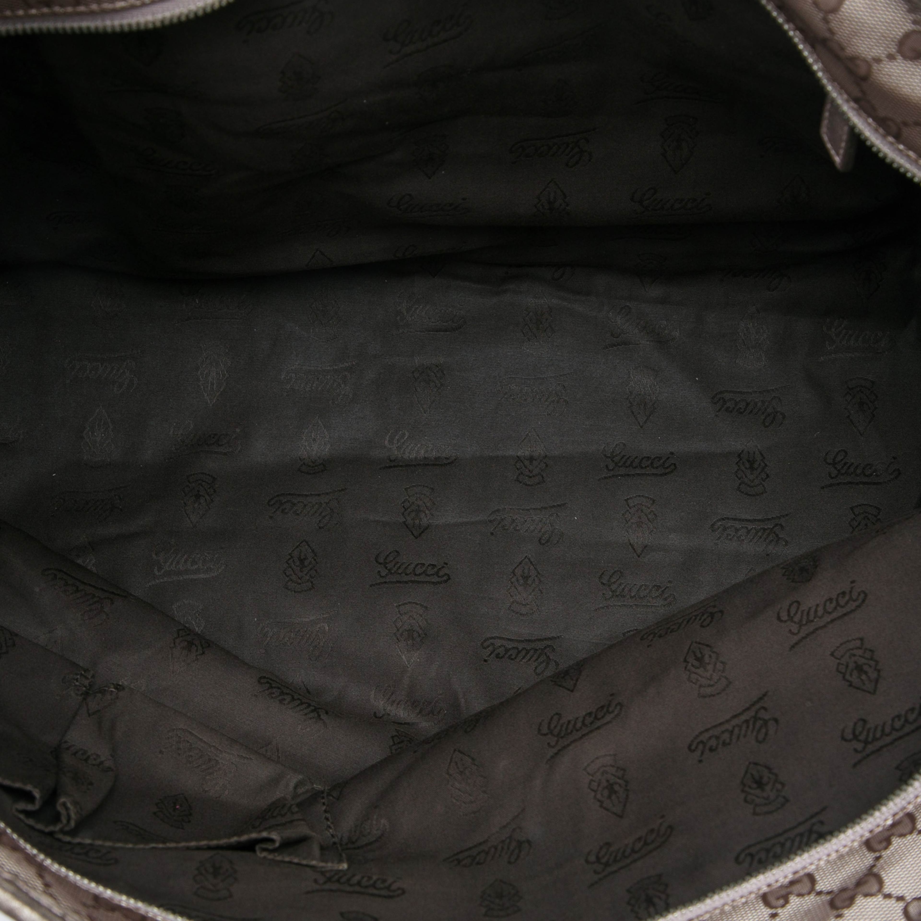 Gucci Large Gg Imprime Tote, från Luxclusif, i färgen silver. Klicka för att öppna bilden i stort format