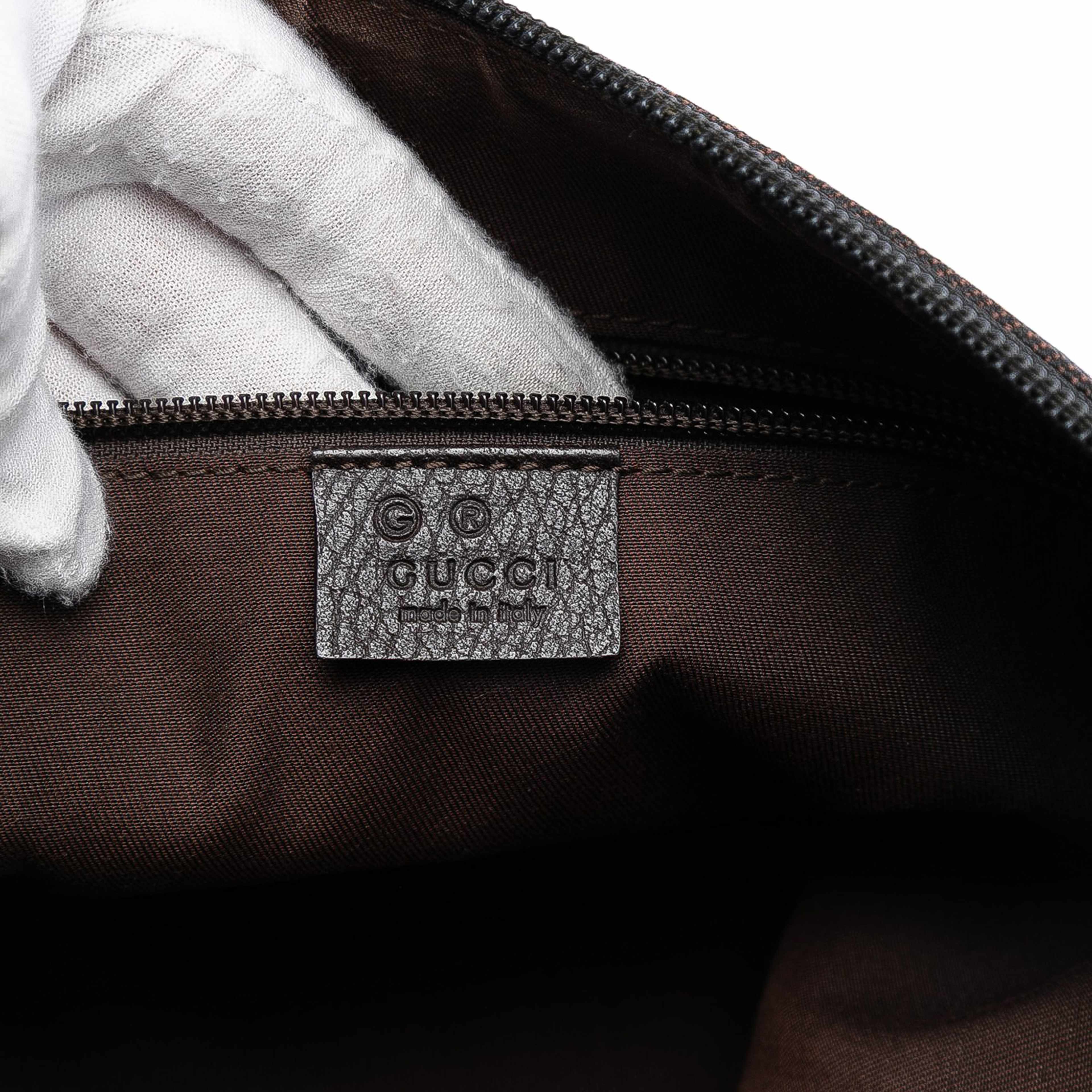 Gucci Gg Denim Crossbody, från Luxclusif, i färgen dark brown. Klicka för att öppna bilden i stort format